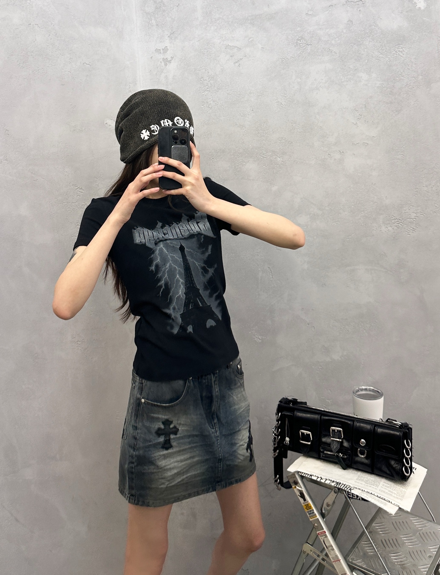NO:790883,Paris | New short-sleeved t-shirt, ready-made garments washed and sanded with digital direct printing, casual and fashionable, size sml,, T-shirt,19860909巴黎 ｜ 新款短袖t,成衣洗水吊磨工艺加数码直喷印花,休闲时尚,尺码sml,,T-shirt,,Women's clothing