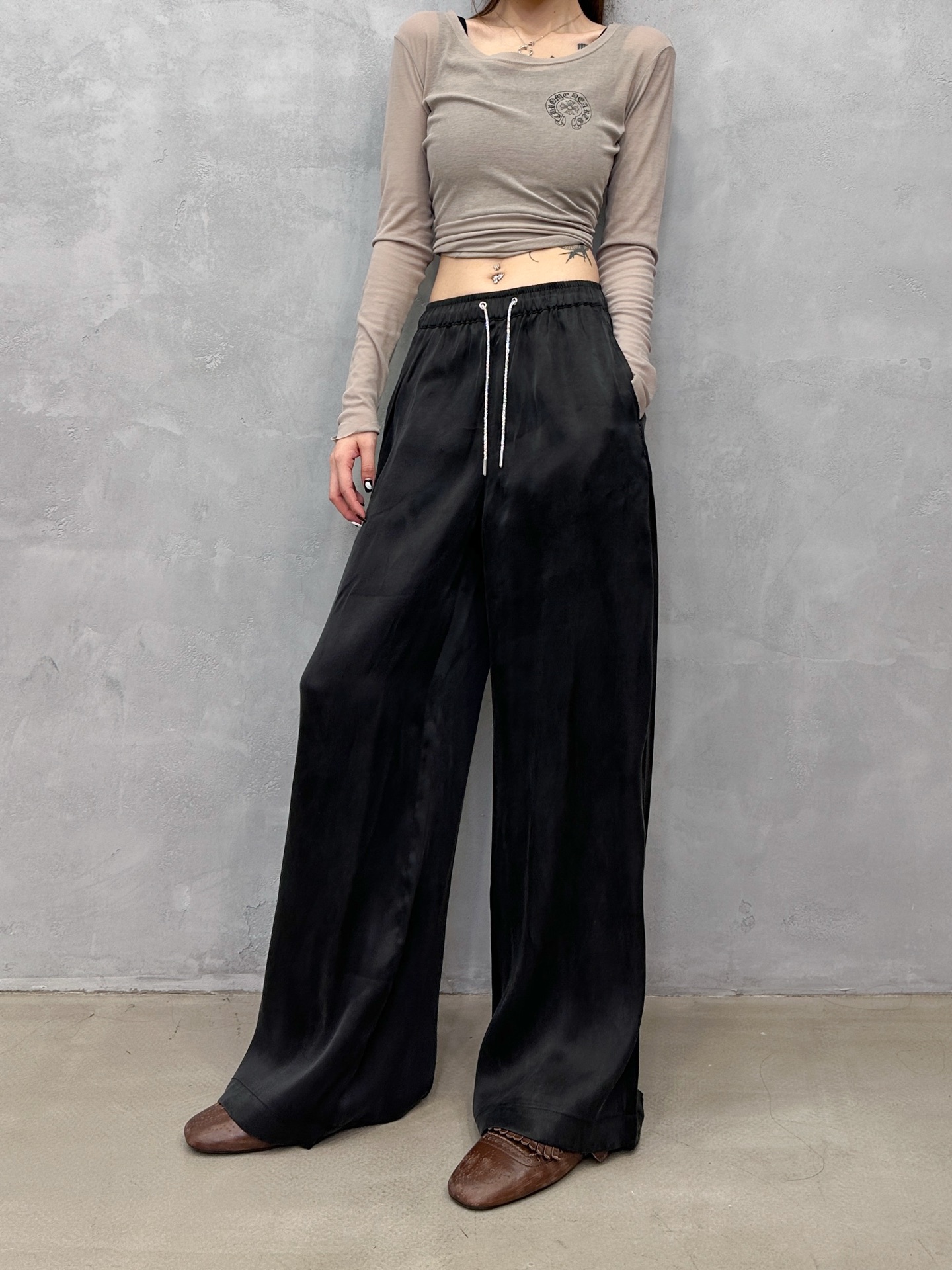 NO:790889,King | New casual pants, Tencel rayon blended fabric imported from Japan, simple and elegant, size sml,, alexander wang,19860909大王 ｜ 新款休闲裤,日本进口天丝人丝混纺面料,简单大气,尺码sml,,alexander wang,,Women's clothing
