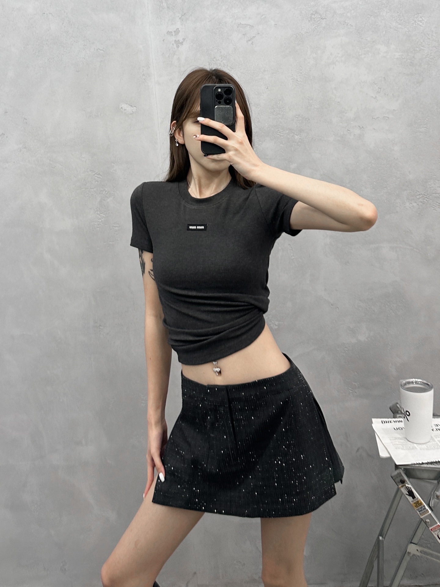 NO:791335,King ｜ New style casual short skirt pants, special two-piece workmanship, whole body hot diamond processing, casual fashion, size sml,, alexander wang, skirts,19860909大王 ｜ 新款休闲短裙裤,特殊真两件做工,全身烫钻工艺,休闲时尚,尺码sml,,alexander wang,skirts,,Women's clothing