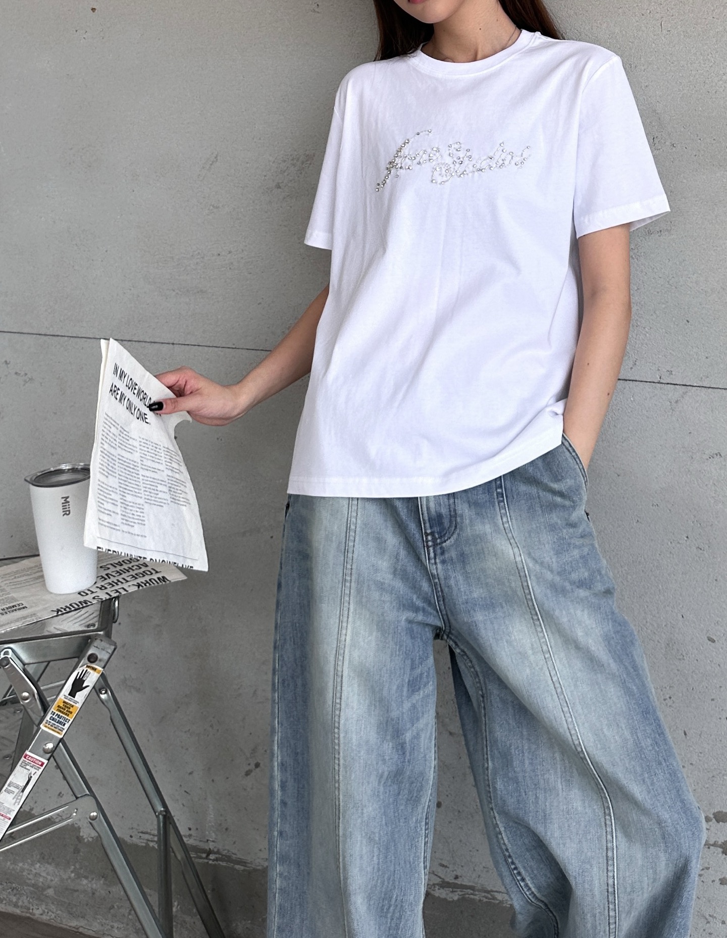 NO:791929,Acne | New short-sleeved t-shirt, ready-to-wear washed and hand-beaded, casual fashion, size sml,,acne studios,T-shirt,19860909Acne ｜ 新款短袖t,成衣洗水加手工钉珠工艺,休闲时尚,尺码sml,,acne studios,T-shirt,,Women's clothing