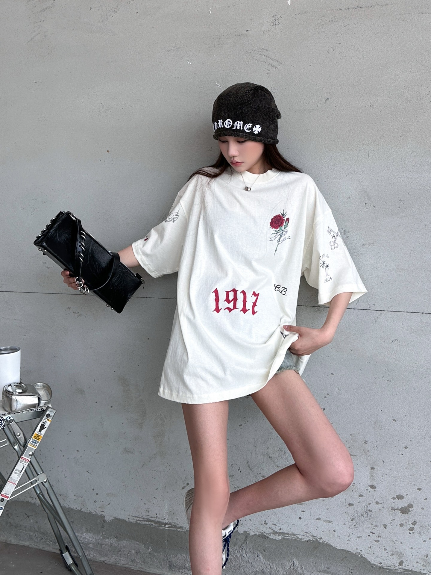 NO:792347,Paris ｜ New short-sleeved T-shirt, ready-to-wear washed and polished with ready-to-wear printing technology, casual fashion, same style for men and women, size sml,, T-shirt,19860909巴黎 ｜ 新款短袖t,成衣洗水吊磨加成衣印花工艺,休闲时尚,男女同款,尺码sml,,T-shirt,,Women's clothing