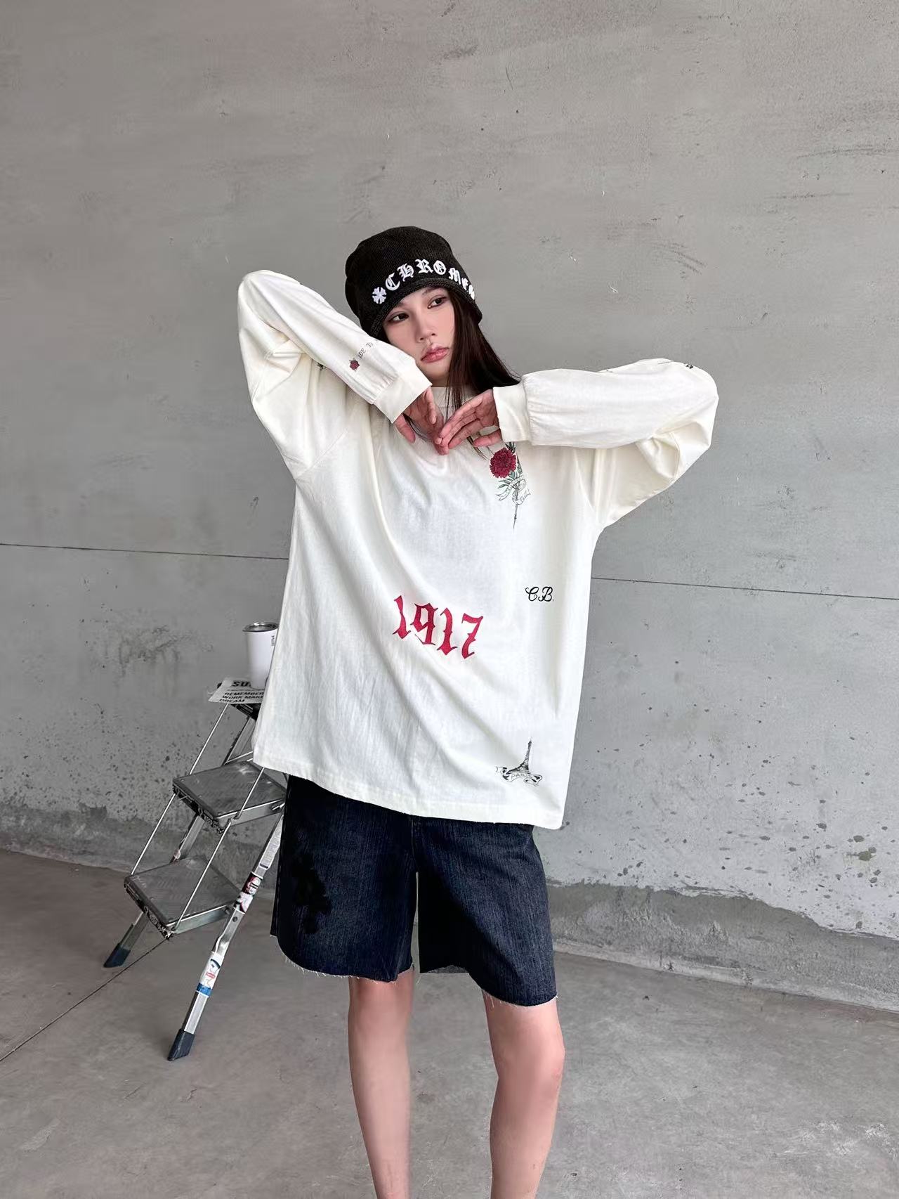 NO:793428,Paris ｜ New long-sleeved t-shirt, ready-to-wear washed and polished with ready-to-wear printing technology, casual and fashionable, same style for men and women, size sml,,19860909巴黎 ｜ 新款长袖t,成衣洗水吊磨加成衣印花工艺,休闲时尚,男女同款,尺码sml,,,Women's clothing