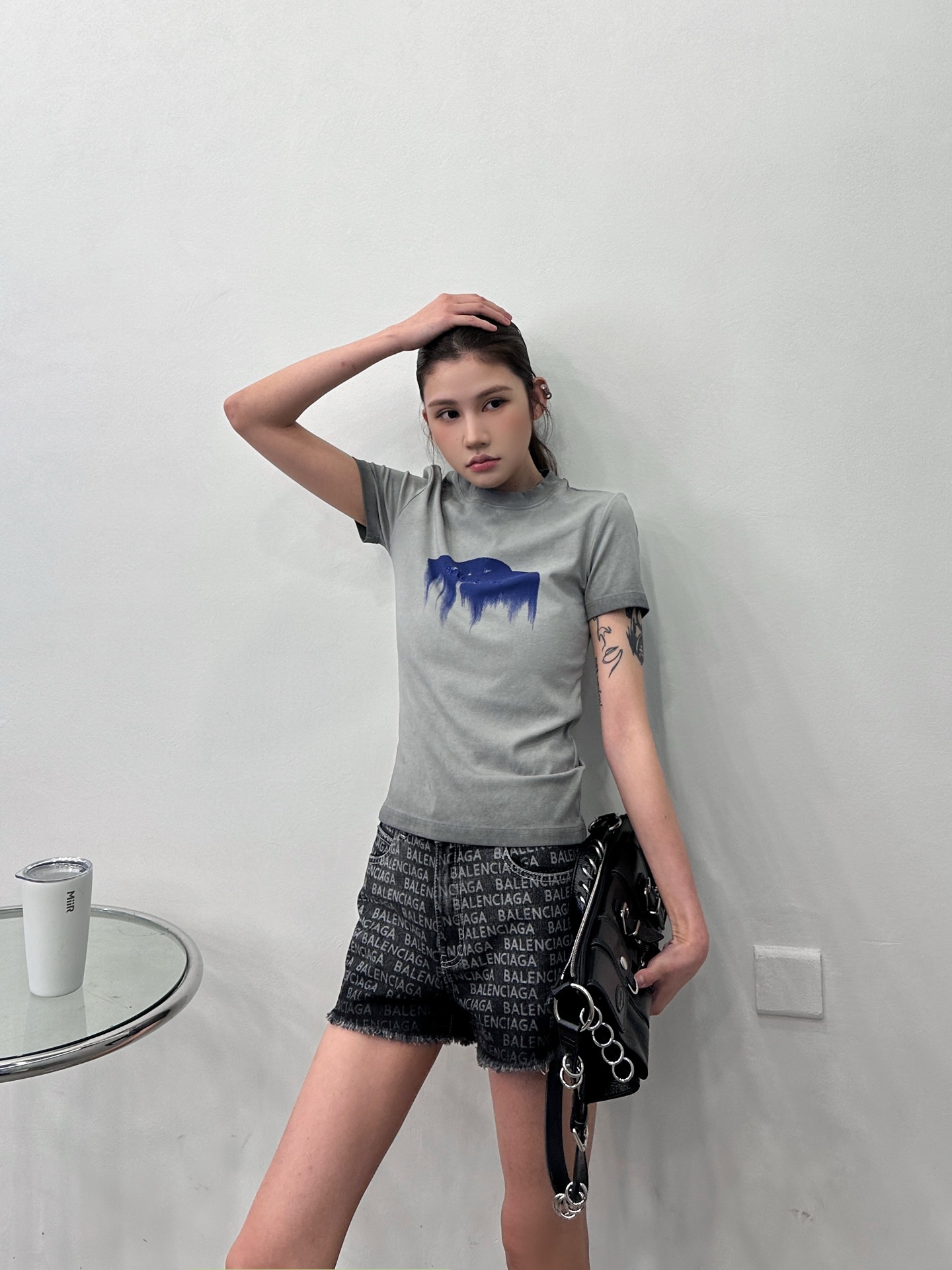 NO:798915,Paris | New short-sleeved t-shirt, ready-to-wear, washed, fried and printed with embroidery technology, casual fashion, size sml,, T-shirt,19860909巴黎 ｜ 新款短袖t,成衣洗水炒色加印花刺绣工艺,休闲时尚,尺码sml,,T-shirt,,Women's clothing