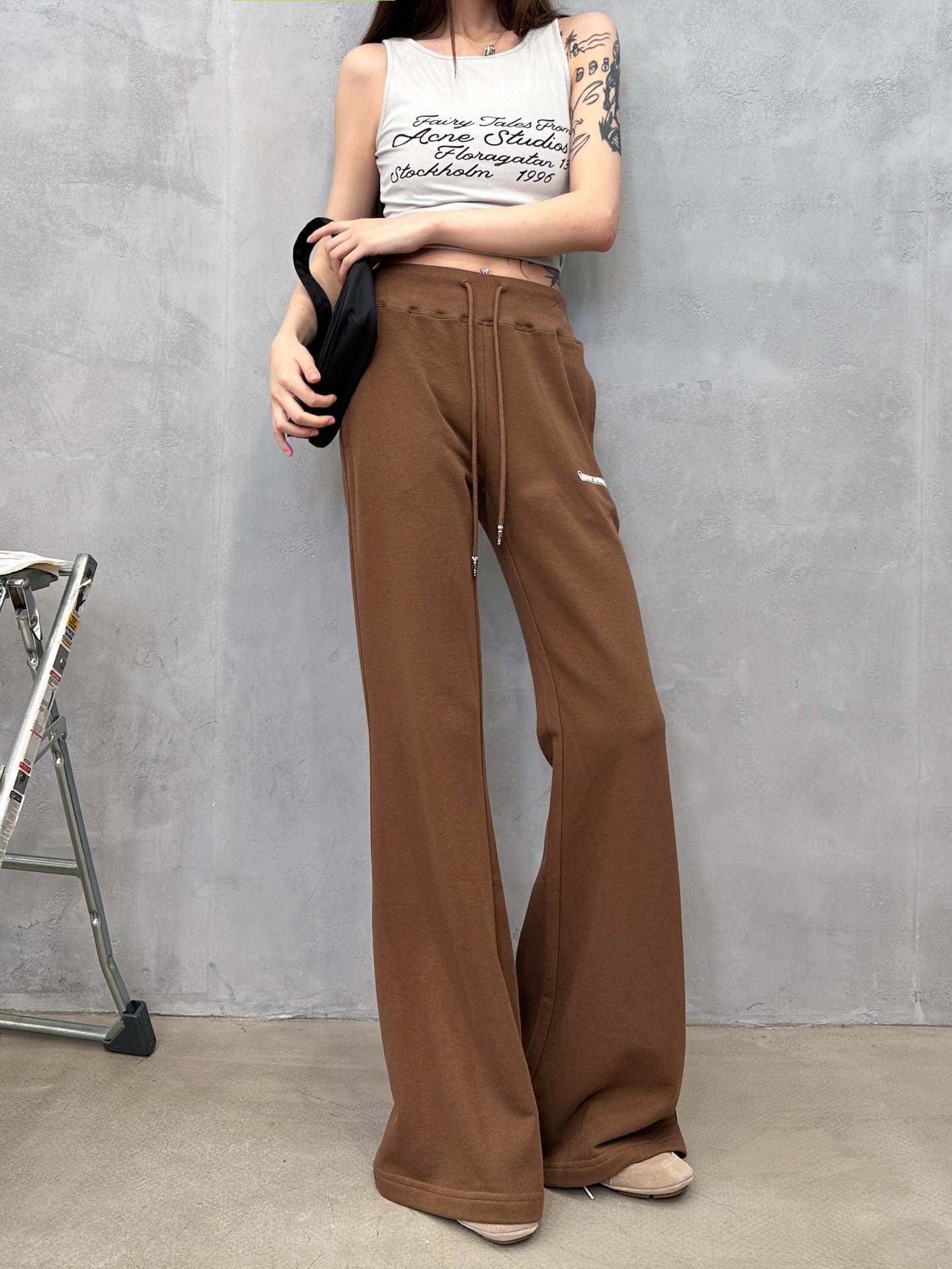 NO:801318,Chrome Hearts ｜ New casual sweatpants, ready-to-wear washed printing technology, slightly flared style, fashionable and casual, size sml,,chrome hearts,19860909克罗心 ｜ 新款休闲卫裤,成衣洗水印花工艺,微喇款式版型,时尚休闲,尺码sml,,chrome hearts,,Women's clothing
