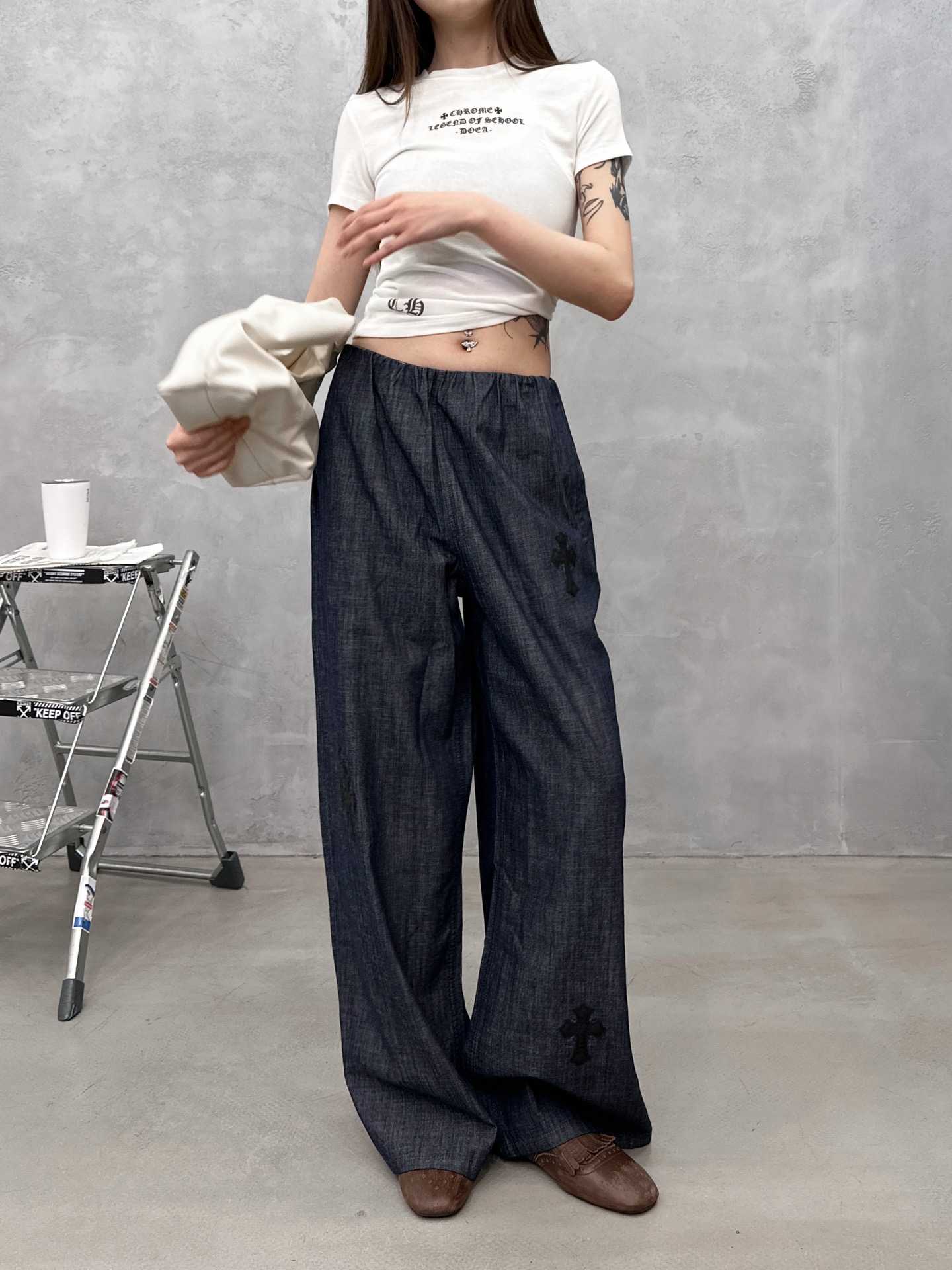 NO:803111,Chrome Hearts ｜ New style casual pants, ready-to-wear washed and softened, hand-cut leather with embroidered cross mark, lyocell cotton and linen fabric imported from Japan, high-end fashion, same style for men and women, size sml,,chrome hearts,19860909克罗心 ｜ 新款休闲裤,成衣洗水加软工艺,手工切皮刺绣十字标,日本进口莱赛尔棉麻面料,高级时尚,男女同款,尺码sml,,chrome hearts,,Women's clothing