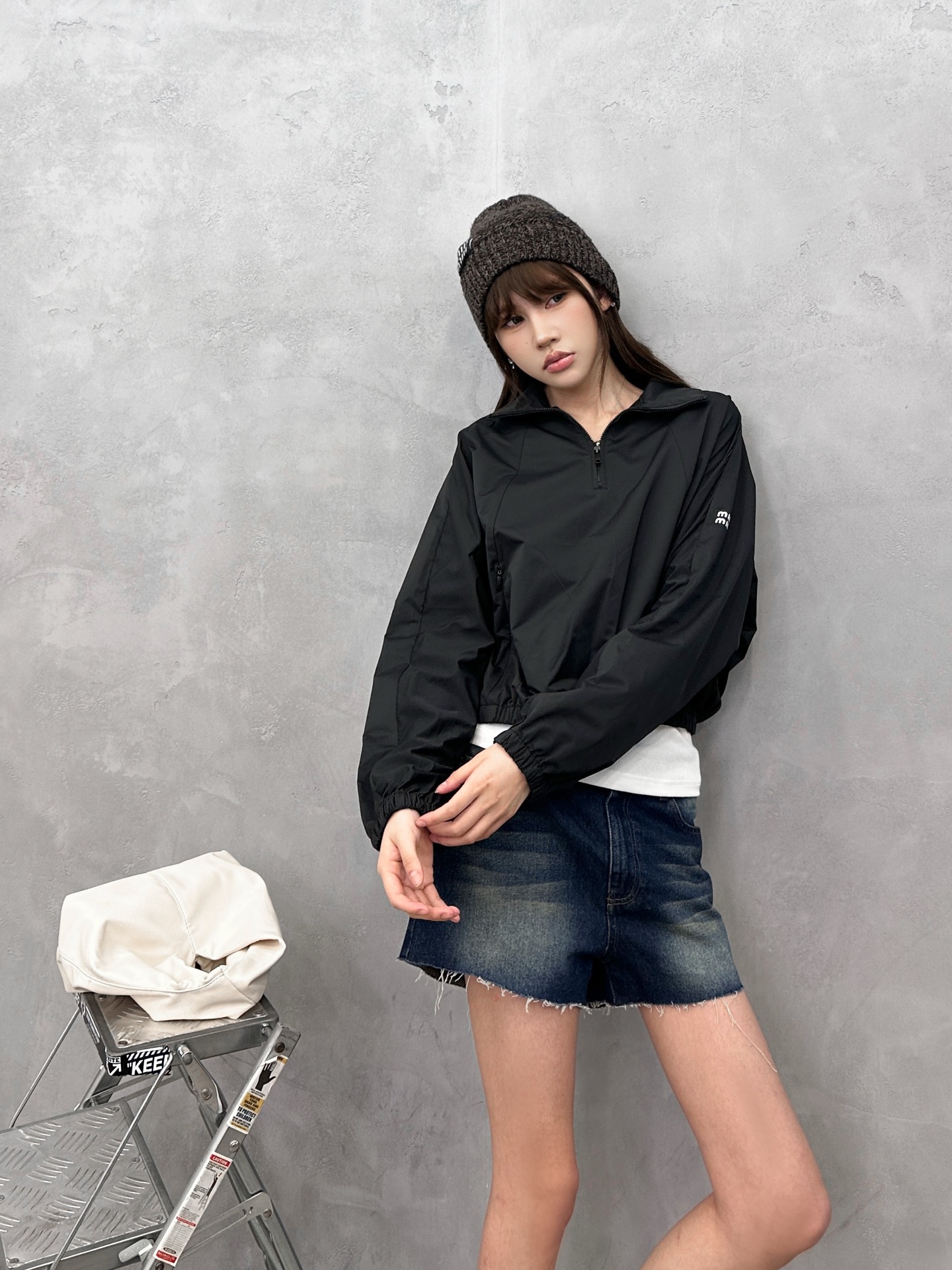 NO:803085,Miu | New thin windbreaker, brand classic printed logo, fashionable casual structure style, size sml,,miumiu,19860909Miu ｜ 新款薄风衣,品牌经典印花标,时尚休闲结构款式,尺码sml,,miumiu,,Women's clothing