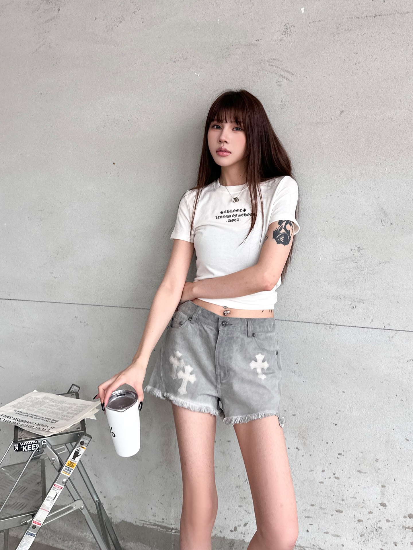 NO:804848,Chrome Hearts | New denim shorts, ready-to-wear washed and fried with raw edges, hand-cut leather and embroidered cross marks, fashionable and casual, size sml,, chrome hearts, shorts,19860909克罗心 ｜ 新款牛仔短裤,成衣洗水炒色加毛边工艺,手工切皮绣十字标,时尚休闲,尺码sml,,chrome hearts,shorts,,Women's clothing