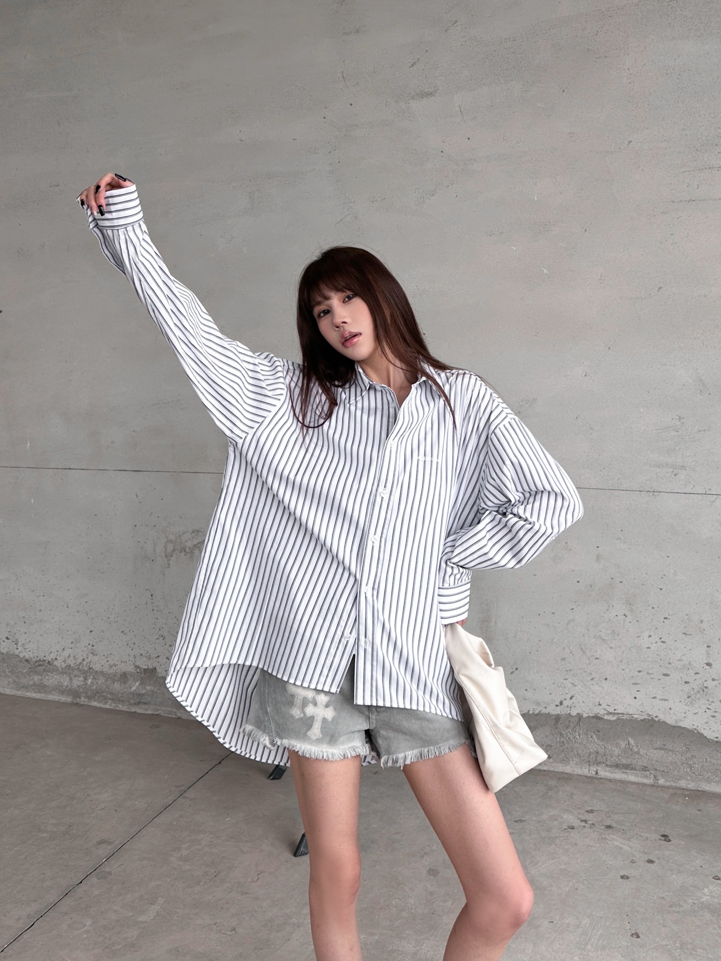 NO:804825,Paris | New casual shirt, brand classic embroidery logo, custom-woven high-density yarn-dyed striped shirt fabric, same style for men and women, size sml,,19860909巴黎 ｜ 新款休闲衬衣,品牌经典刺绣标,定织高密色织条纹衬衣面料,男女同款,尺码sml,,,Women's clothing
