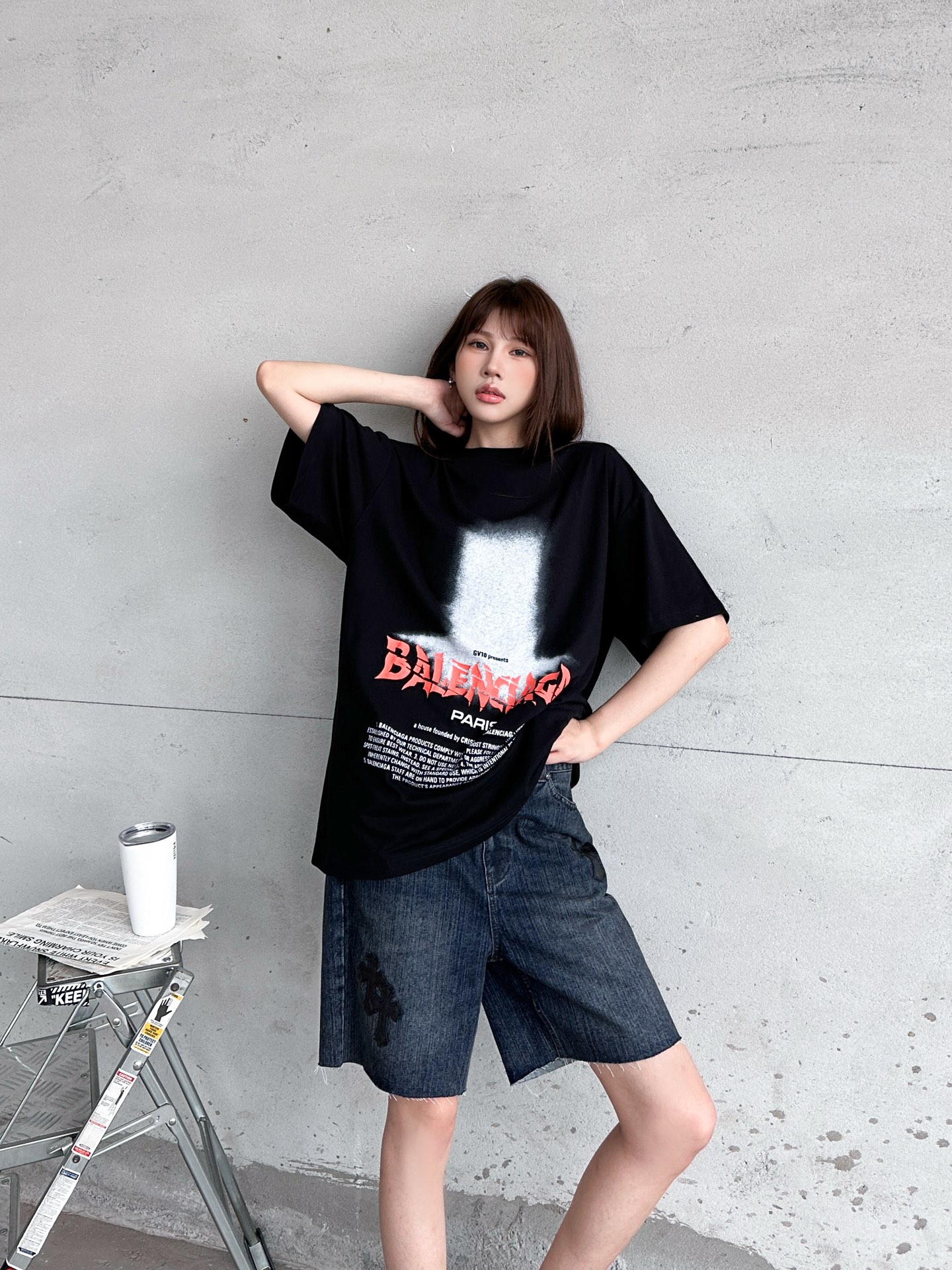 NO:804828,Paris ｜ New short-sleeved t-shirt, ready-made garments washed with digital direct injection and cracked pulp printing technology, casual fashion, same style for men and women, size sml,, T-shirt,19860909巴黎 ｜ 新款短袖t,成衣洗水数码直喷加裂浆印花工艺,休闲时尚,男女同款,尺码sml,,T-shirt,,Women's clothing
