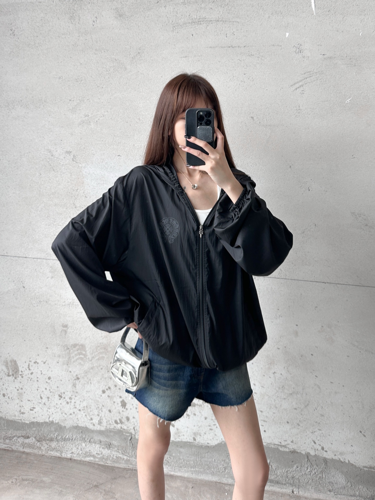 NO:804834,Chrome Hearts | New thin sun protection windbreaker, brand classic print, imported coated blended thin windbreaker fabric, casual and fashionable, same style for men and women, size sml,,chrome hearts,19860909克罗心 ｜ 新款薄防晒风衣,品牌经典印花,进口涂层混纺薄风衣面料,休闲时尚,男女同款,尺码sml,,chrome hearts,,Women's clothing