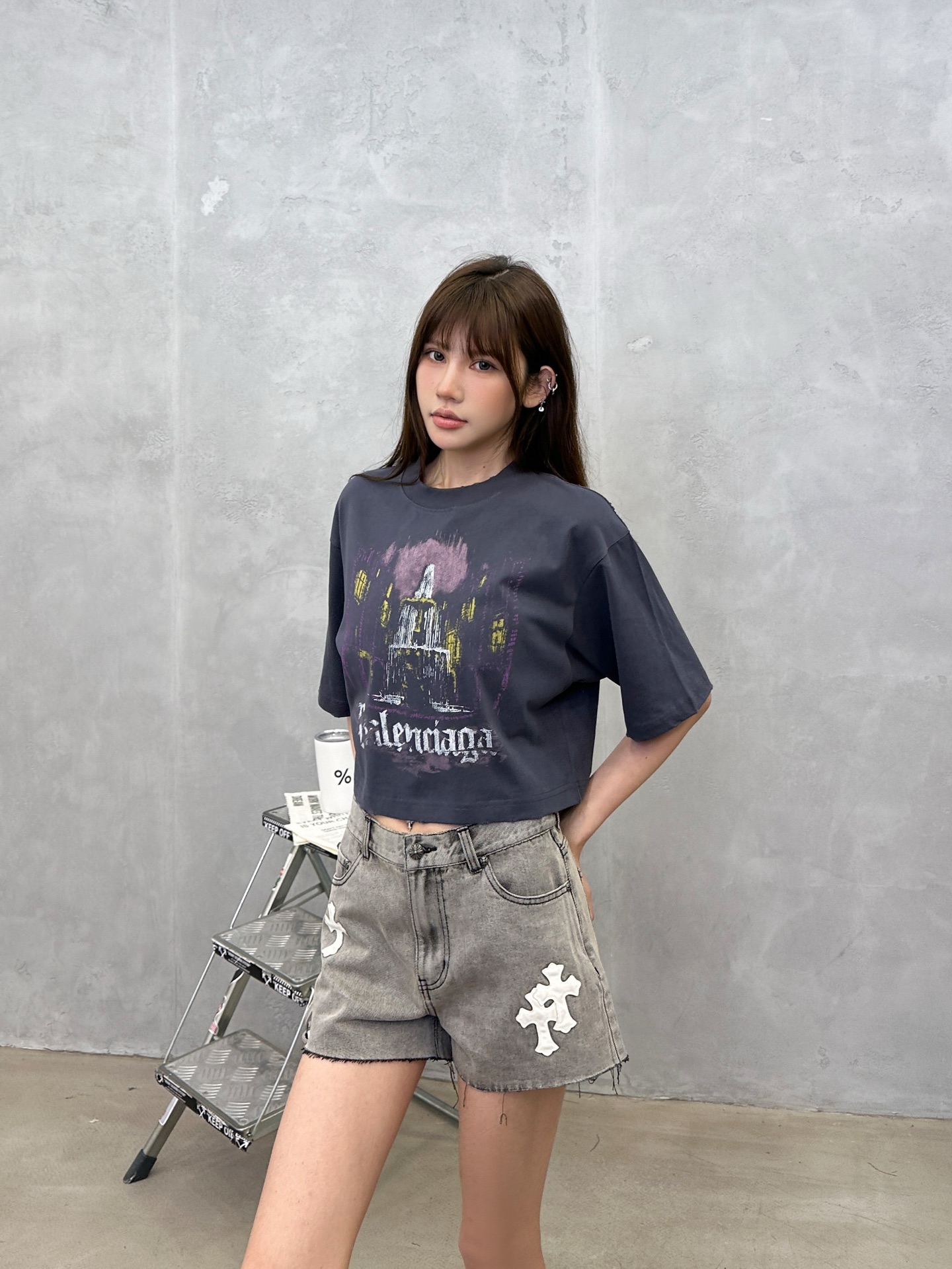 NO:806267,Paris ｜ New short version t-shirt, ready-to-wear washed, milled and printed, casual fashion, size sml,,19860909巴黎 ｜ 新款短版t,成衣洗水吊磨加印花工艺,休闲时尚,尺码sml,,,Women's clothing