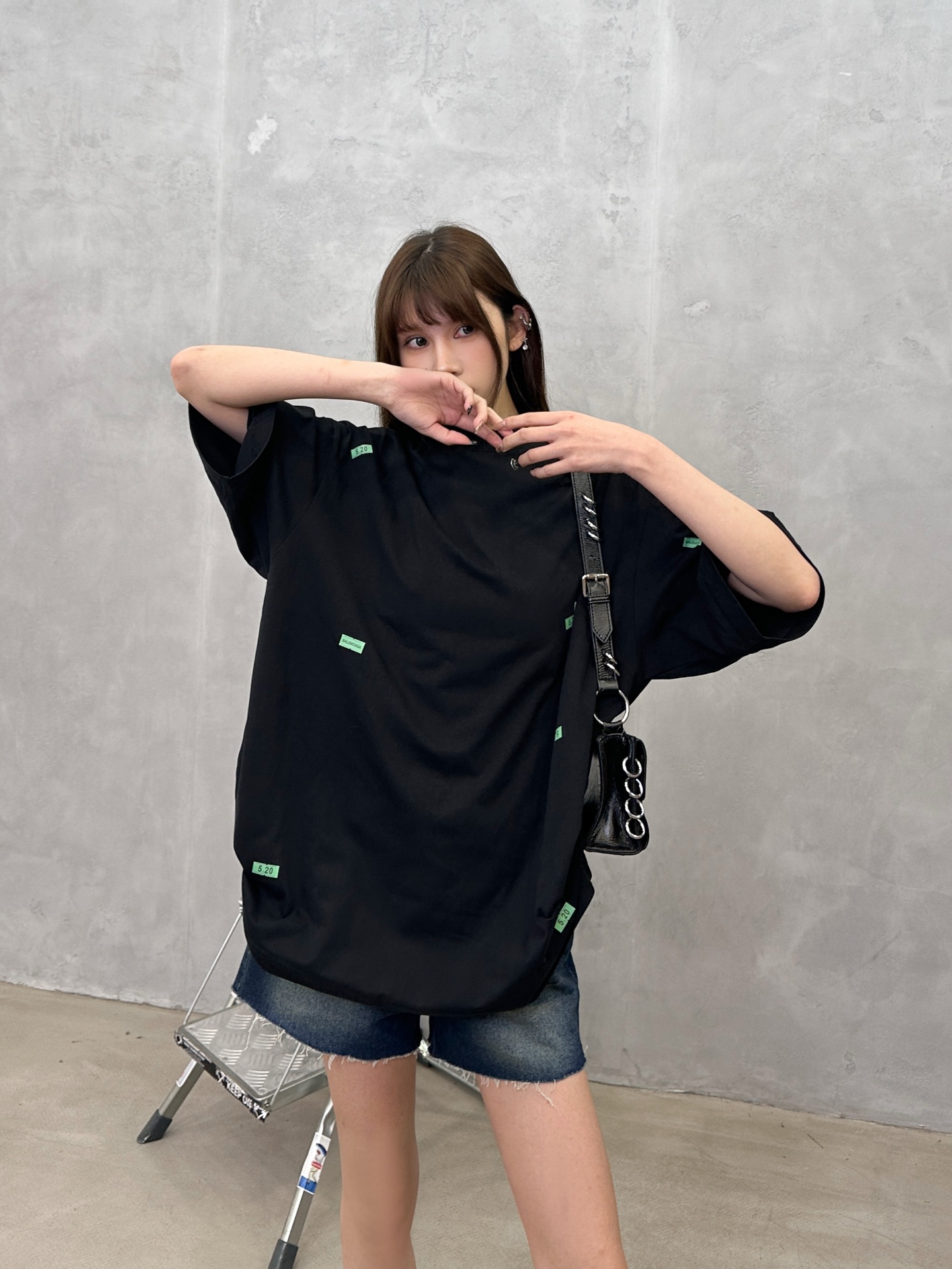 NO:808467,Paris | New 520 series short-sleeved t-shirt, ready-to-wear washed and full-body sticker printing process, same style for men and women, size sml,, T-shirt,19860909巴黎 ｜ 新款520系列短袖t,成衣洗水加全身贴纸印花工艺,男女同款,尺码sml,,T-shirt,,Women's clothing