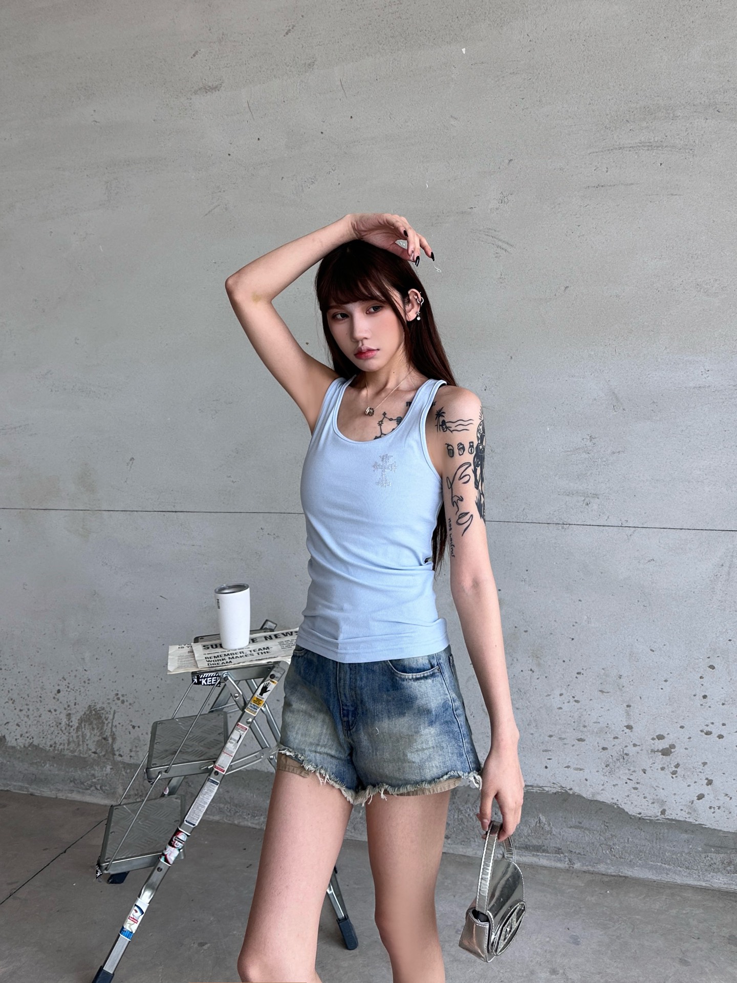 NO:830678,Chrome Hearts | New vest, imported lyocell modal long-staple cotton fabric, high-end feel, front and back rhinestone processing, casual and fashionable, size sml,, chrome hearts,19860909克罗心 ｜ 新款背心,进口莱赛尔莫代尔长绒棉面料,高级感强,前后烫钻工艺,休闲时尚,尺码sml,,chrome hearts,,Women's clothing