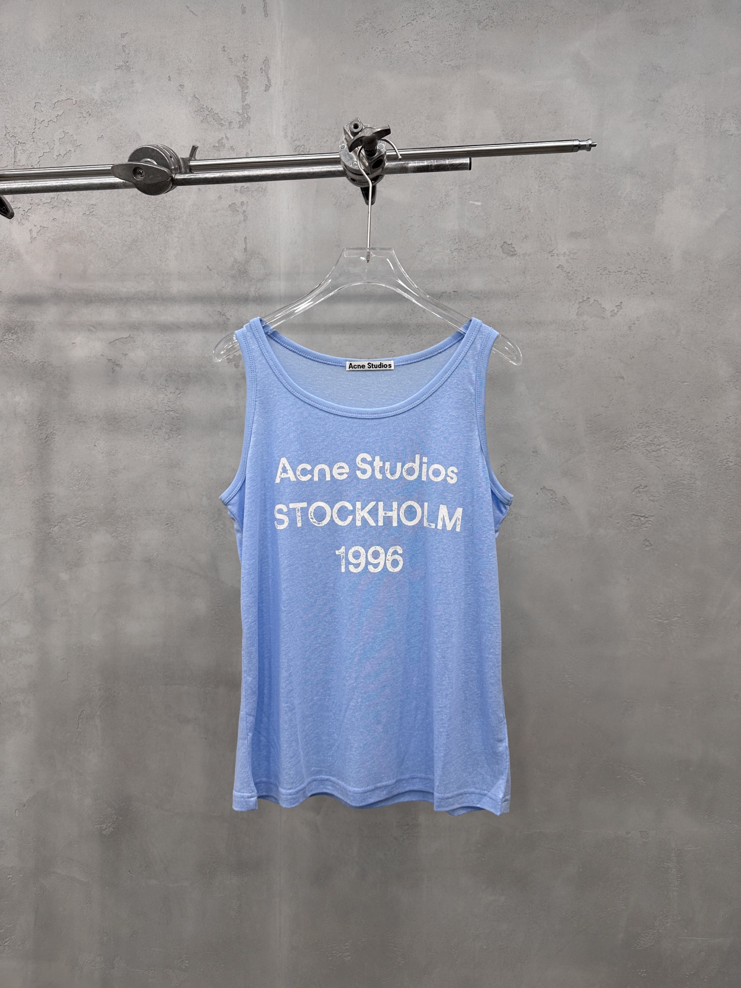 NO:837201,Acne | New casual vest, imported Tencel linen fabric, classic letter printing technology, casual fashion, size sml,,acne studios,19860909Acne ｜ 新款休闲背心,进口天丝亚麻面料,经典字母印花工艺,休闲时尚,尺码sml,,acne studios,,Women's clothing
