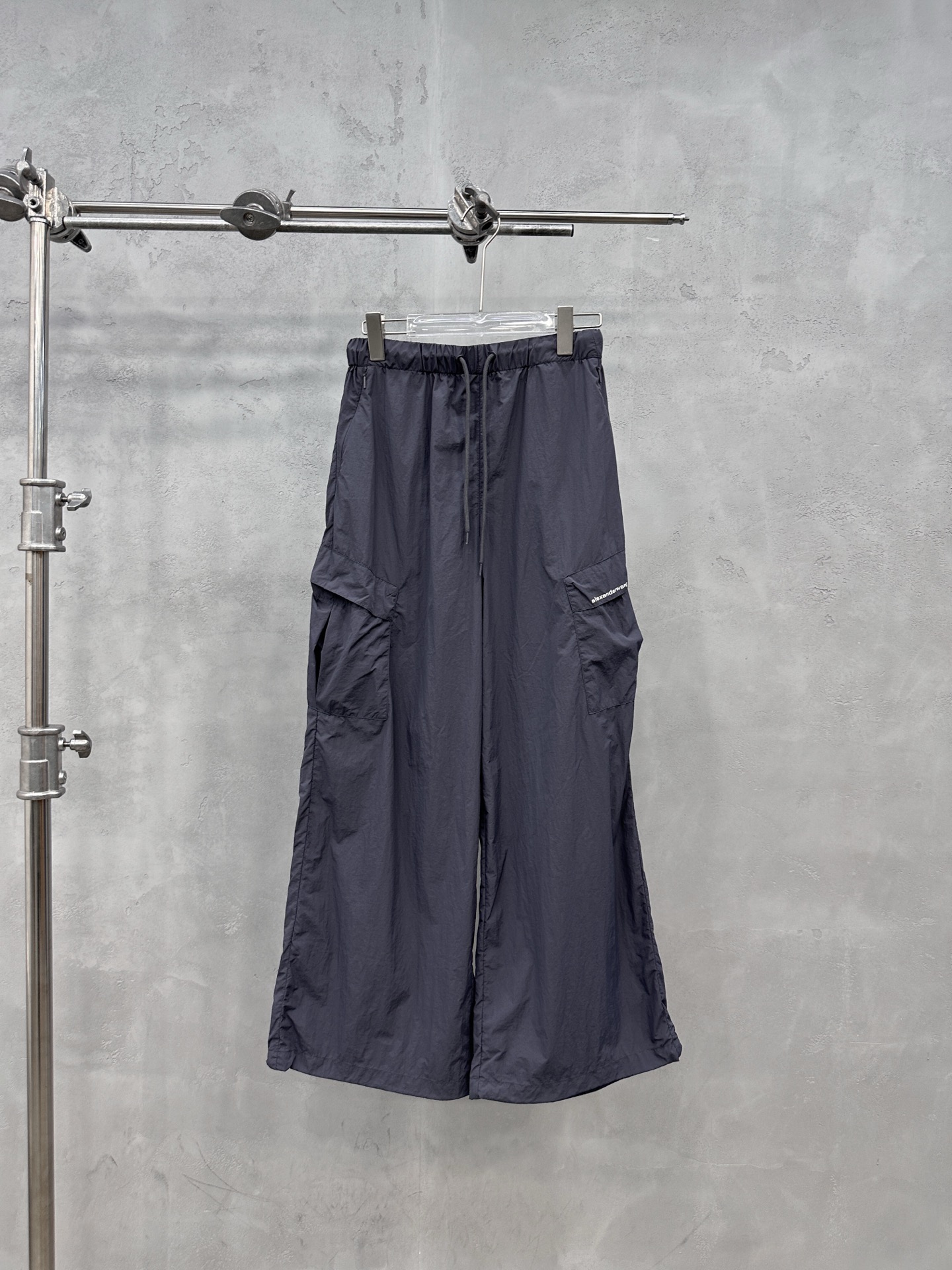 NO:841821,King | New casual pants, brand classic printed logo, classic pocket overalls style, casual fashion, size sml,, alexander wang,19860909大王 ｜ 新款休闲裤,品牌经典印花标,经典口袋工装裤款式,休闲时尚,尺码sml,,alexander wang,,Women's clothing
