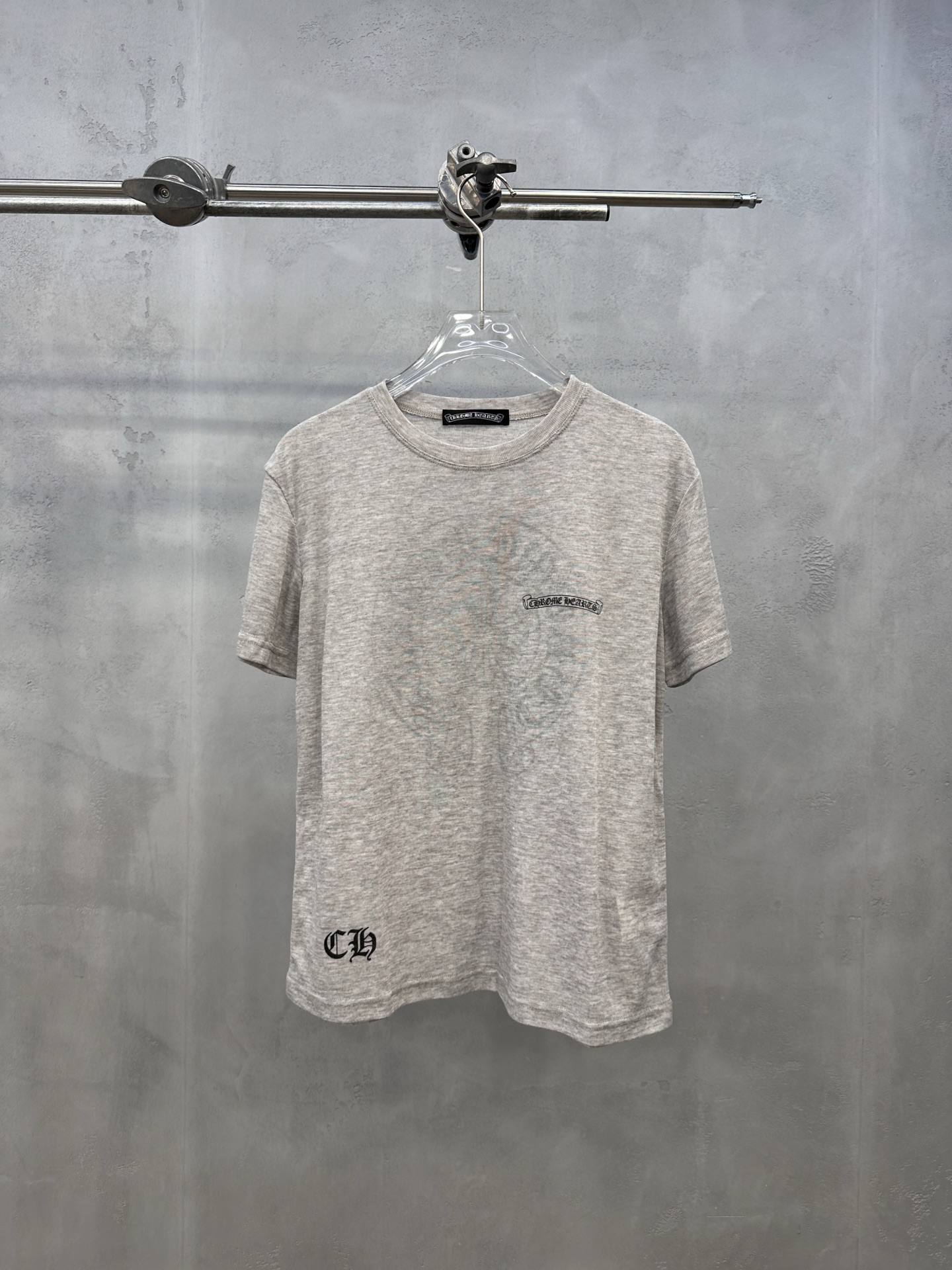 NO:872191,Chrome Hearts | New short-sleeved t-shirt, garment-washed tie-dye process, 4 printings on the front and back, rayon-cotton blended fabric, casual and fashionable, size sml,, chrome hearts, T-shirt,19860909克罗心 ｜ 新款短袖t,成衣洗水扎染工艺,前后4处印花,人棉混纺面料,休闲时尚,尺码sml,,chrome hearts,T-shirt,,Women's clothing