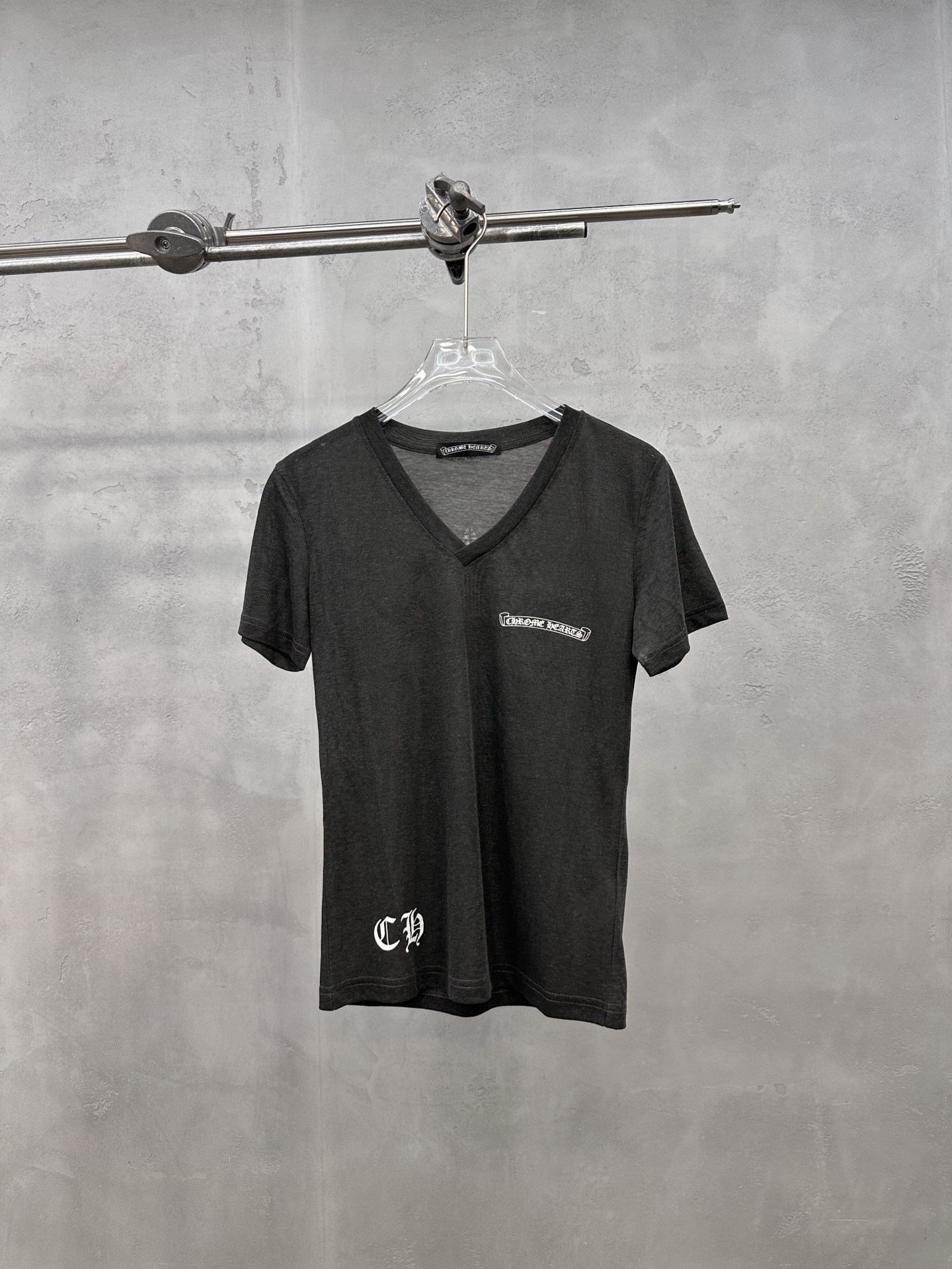 NO:885427,Chrome Hearts | New short-sleeved T-shirt, cotton fabric imported from South Korea, 5 printing techniques on the whole body, fashionable and casual, size sml,,chrome hearts,T-shirt,19860909克罗心 ｜ 新款短袖t,韩国进口全棉面料,全身5处印花工艺,时尚休闲,尺码sml,,chrome hearts,T-shirt,,Women's clothing