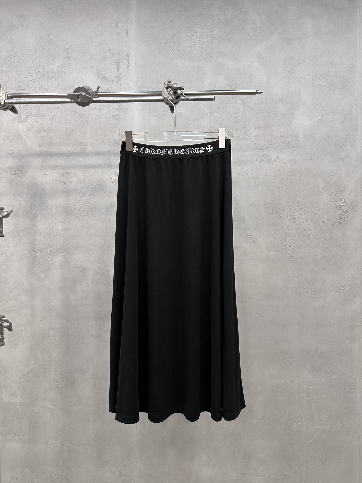 NO:885390,Chrome Hearts | New casual skirt, brand classic jacquard elastic waist, imported imitation cupro silk fabric, fashionable and casual, size sml,,chrome hearts,skirts,19860909克罗心 ｜ 新款休闲半裙,品牌经典提花橡筋腰,进口仿铜氨丝面料,时尚休闲,尺码sml,,chrome hearts,skirts,,Women's clothing