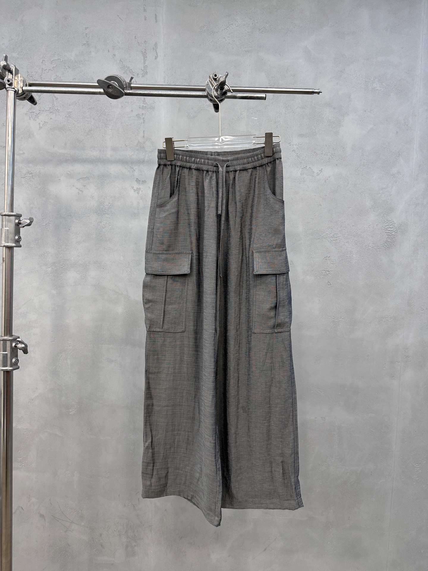 NO:891338,Acne | New casual overalls, brand classic embroidered logo, special blended fiber fabric, fashionable and casual, size sml,,acne studios,19860909Acne ｜ 新款休闲工装裤,品牌经典刺绣标,特殊混纺纤维面料,时尚休闲,尺码sml,,acne studios,,Women's clothing