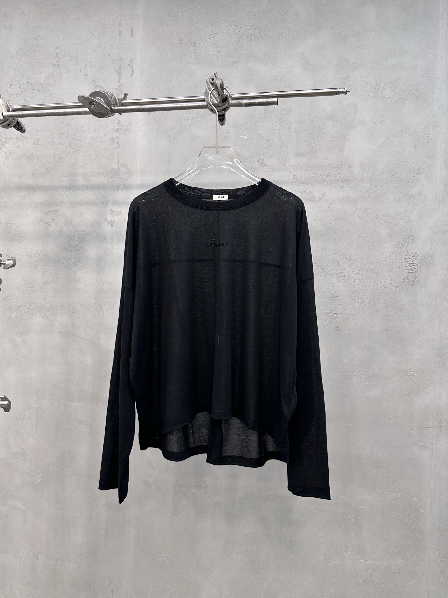 NO:892669,immi | New long-sleeved blouse, brand classic hot diamond logo, imported strong adhesive cotton fabric, structural style design, casual and fashionable, size sml,,19860909immi ｜ 新款长袖罩衫,品牌经典烫钻标,进口强粘棉面料,结构款式设计,休闲时尚,尺码sml,,,Women's clothing