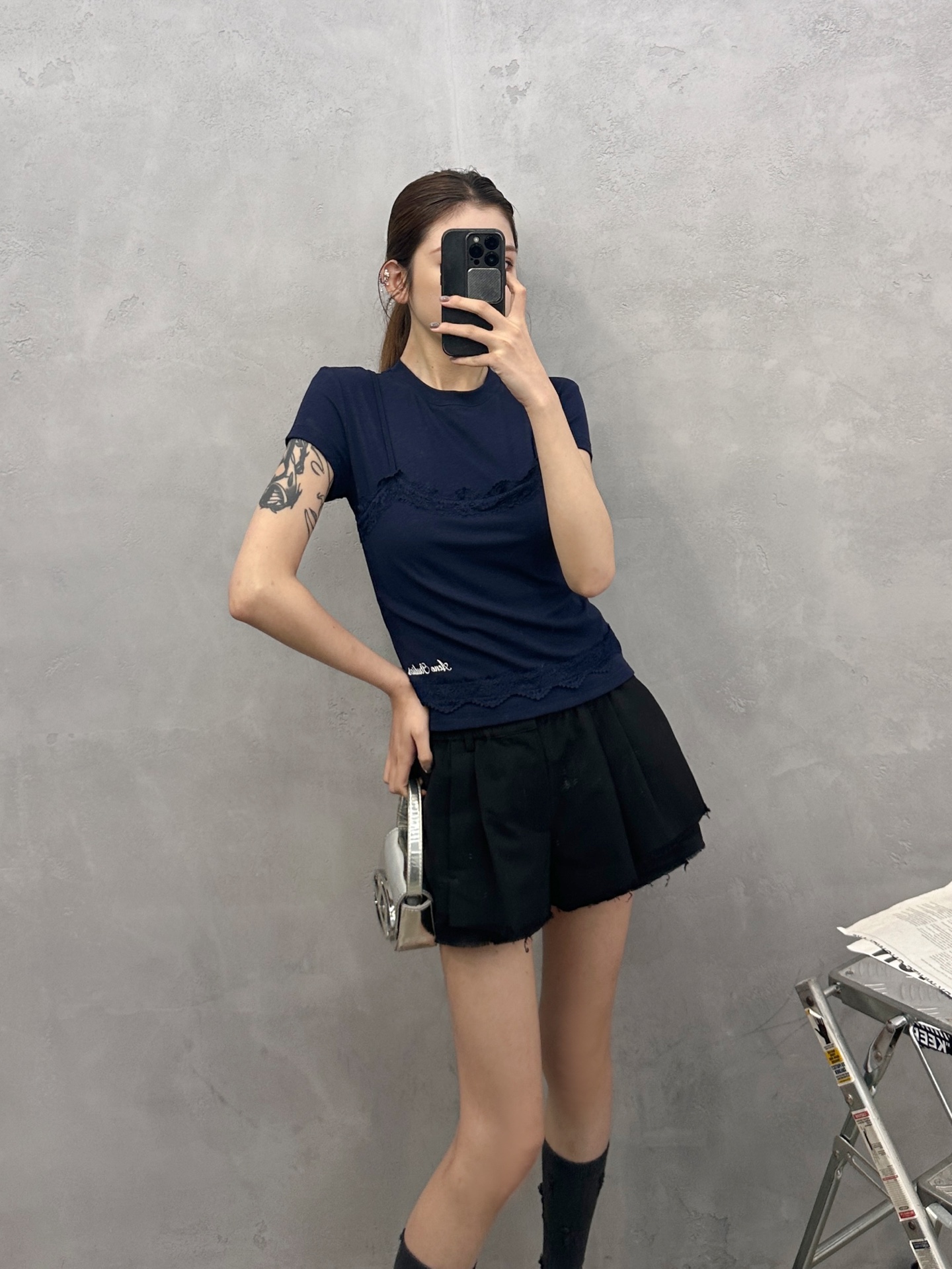 NO:900207,Acne | New short-sleeved t-shirt, classic brand embroidery logo, genuine two-piece lace edge design, rayon combed cotton blend fabric, fashionable and casual, size sml,,acne studios, T-shirt,19860909Acne ｜ 新款短袖t,品牌经典刺绣标,真两件拼接蕾丝边款式设计,人棉精梳棉混纺面料,时尚休闲,尺码sml,,acne studios,T-shirt,,Women's clothing