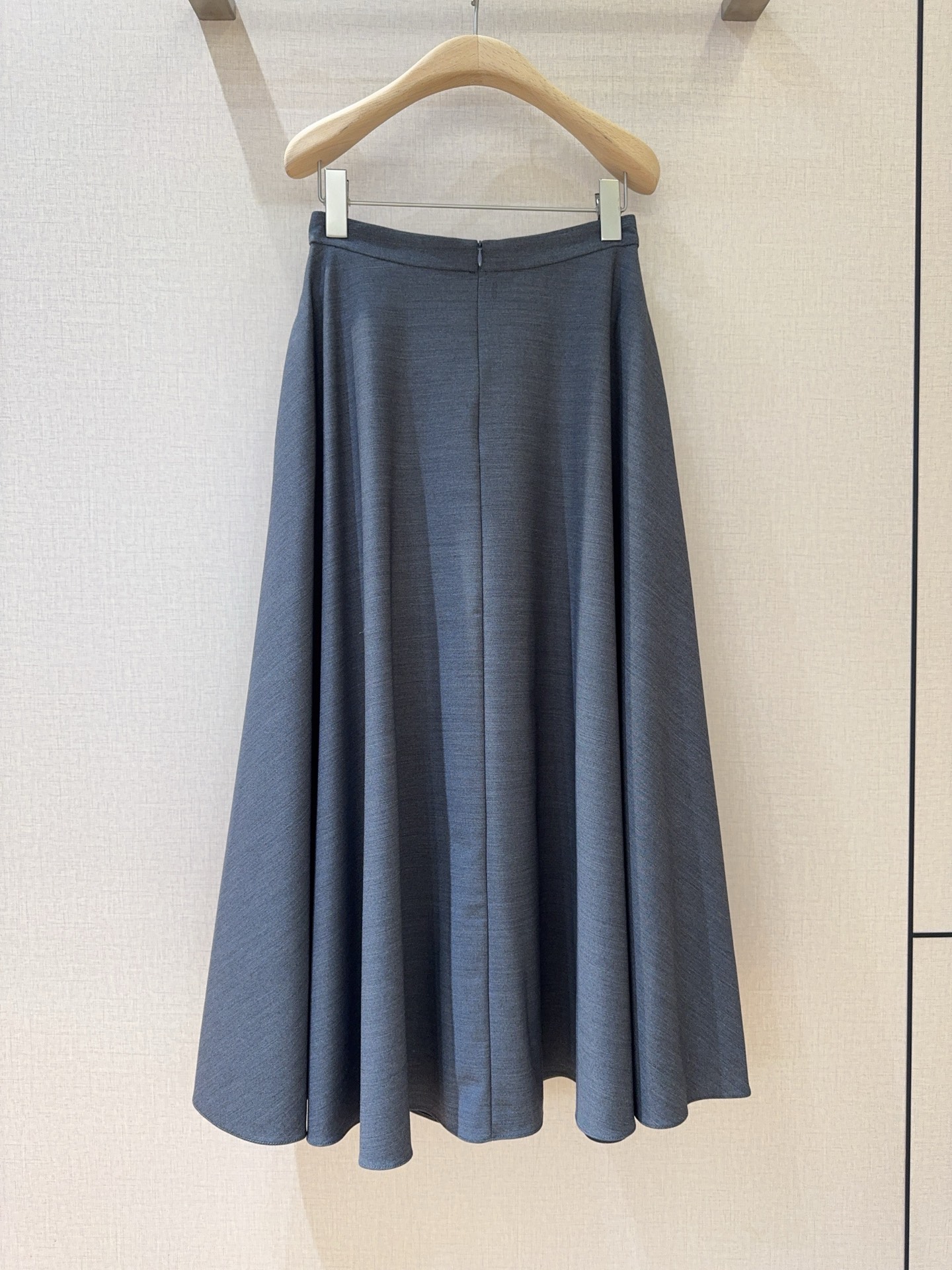 “High-Quality Single Women’s Suit: Salf Portrait Fall Product Review” - 图片 5