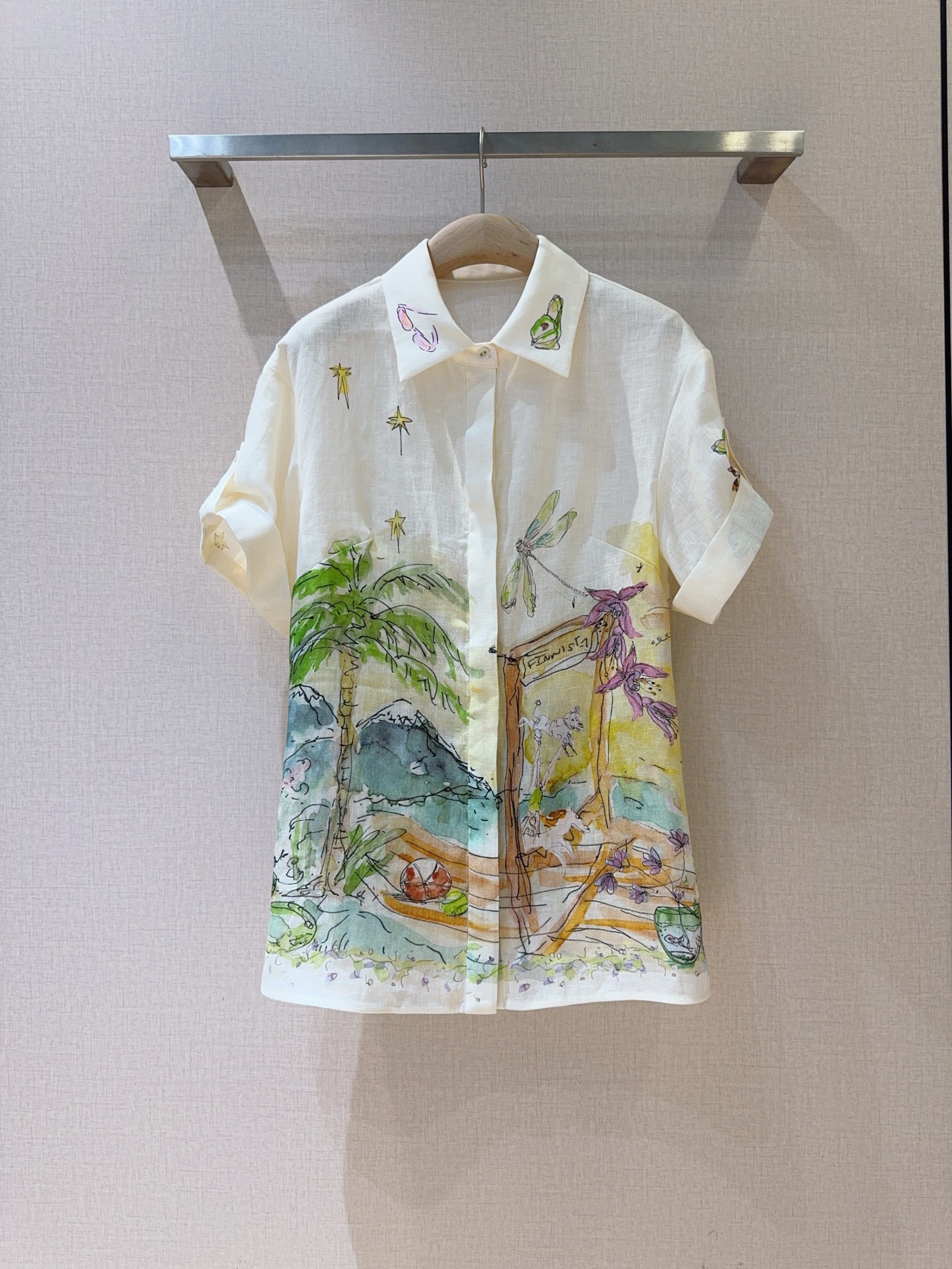 ALEMAI*S新品推荐🆕……印花宽松短袖衬衫上衣，亚麻面料制成，棕榈树舒展、蜻蜓停驻，还有星星与花朵点