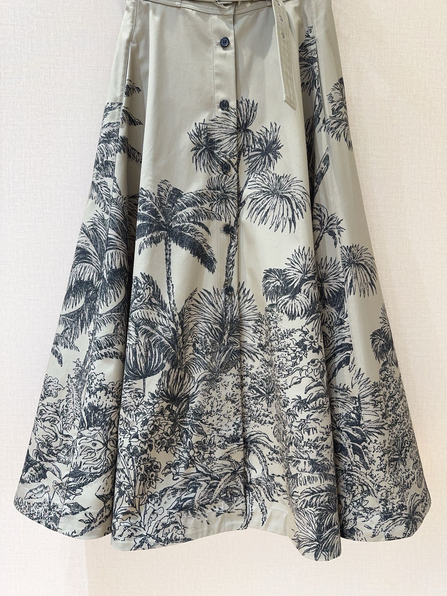 Elegant Cotton Blend Midi Skirt with Coconut Tree and Butterfly Design 4 i1755588332978 2757 0 2