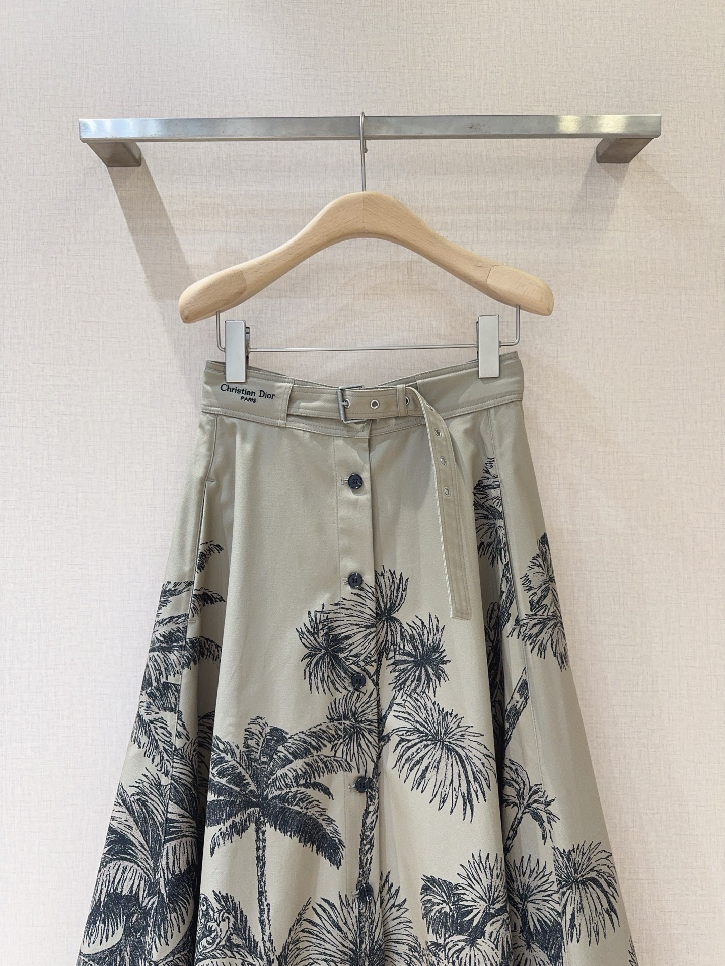 Elegant Cotton Blend Midi Skirt with Coconut Tree and Butterfly Design 3 i1755588334546 353 0 1