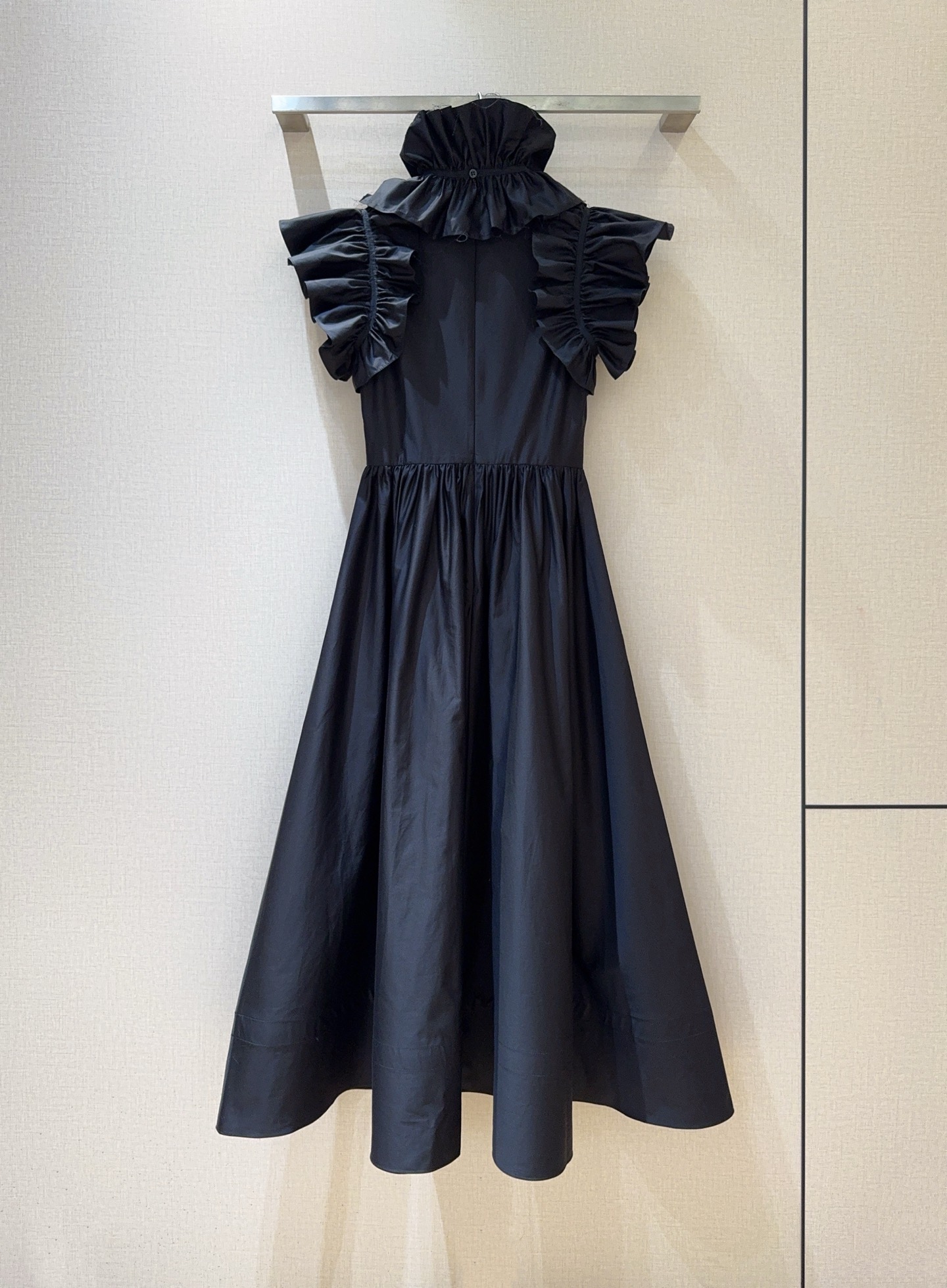 Elegant Solid Color Long Dress with Ruffle Trim - Romantic & Feminine 5 i1757321104706 9679 0 3