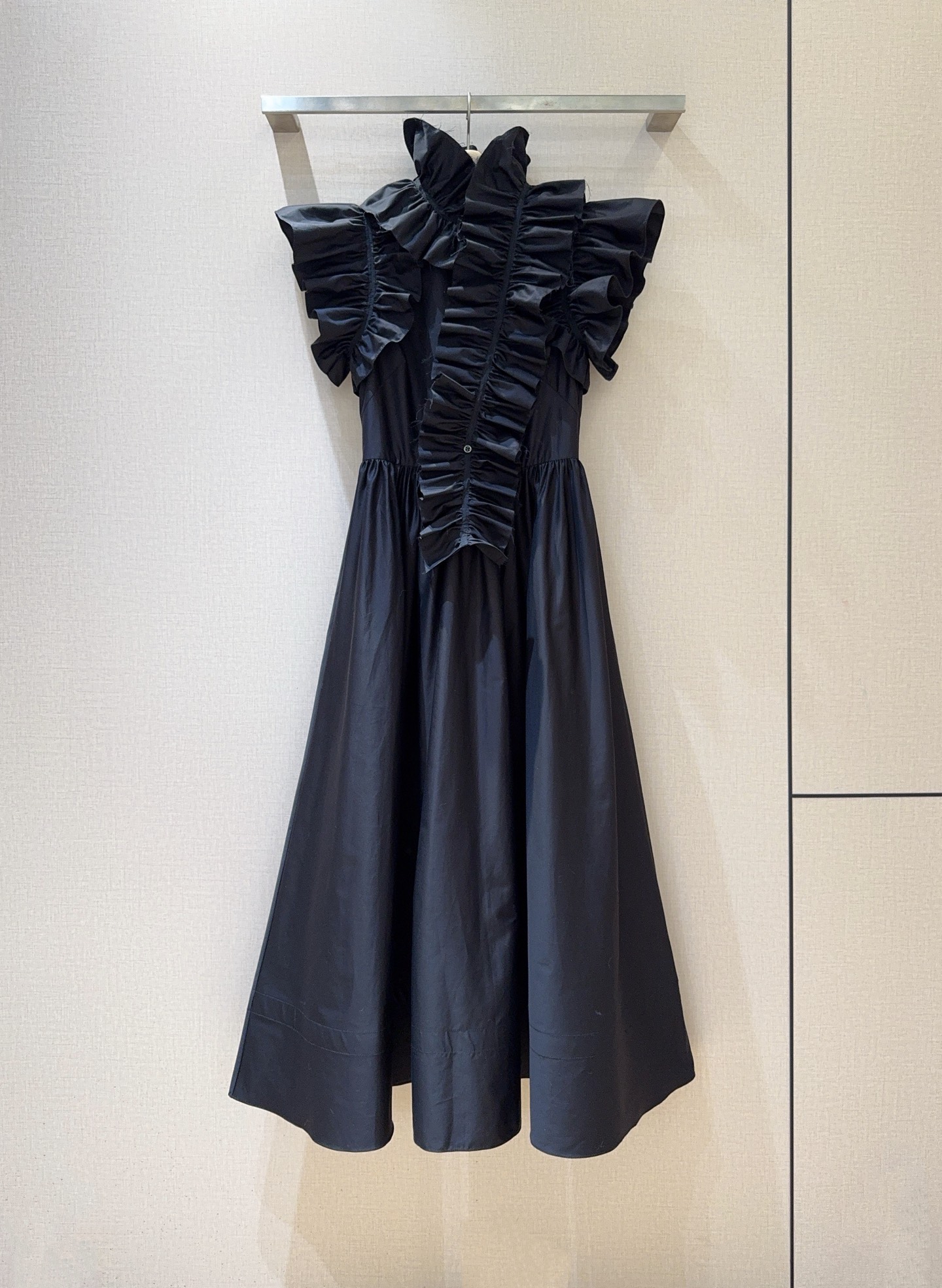 Elegant Solid Color Long Dress with Ruffle Trim - Romantic & Feminine 2 i1757321105704 3992 0 0