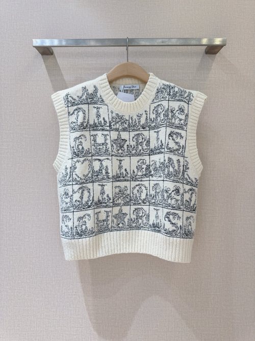 Elegant Sleeveless Knit Vest Top – Classic Design & Comfortable Fit