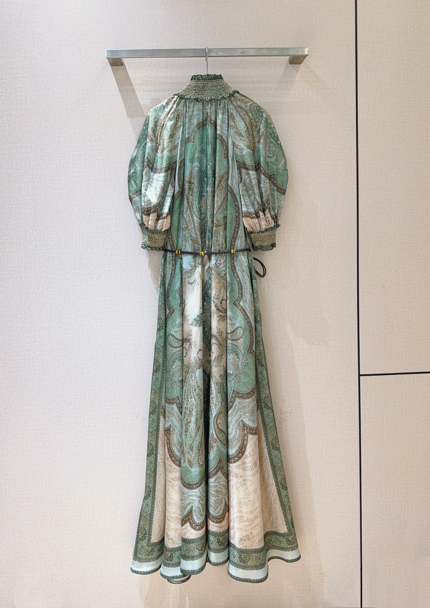 🆕ZIMMERMA*N*N 26新品 飘逸风格长款连衣裙印花图案真丝长款连衣裙👗选用100%真丝面料制成