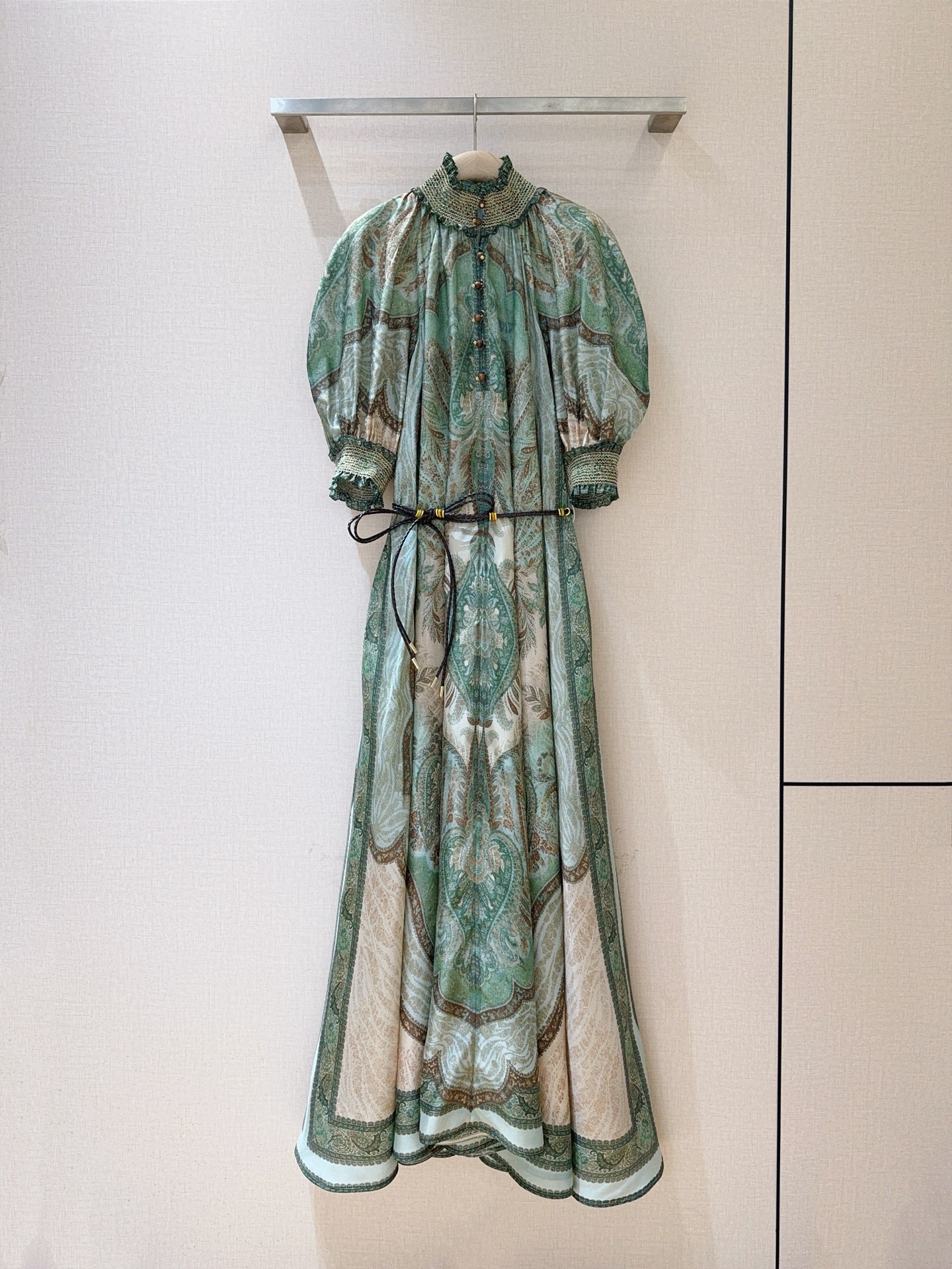 🆕ZIMMERMA*N*N 26新品 飘逸风格长款连衣裙印花图案真丝长款连衣裙👗选用100%真丝面料制成