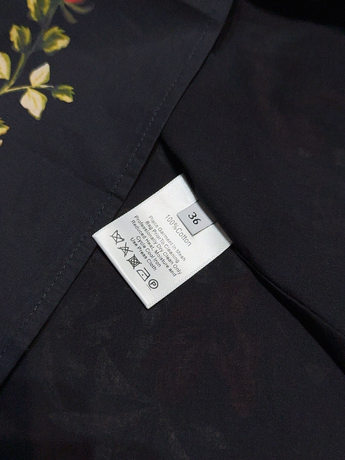 AGUA BY AGUA BENDI*T*A 🆕💗 新款花卉印花吊带连衣裙👗，采用宽肩带和方形领口的吊带