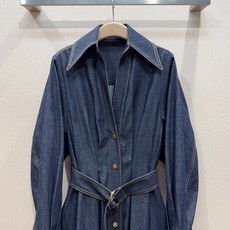 Z*I*M*M 新品推荐🆕❤️…… 棉质星空黑衬衫式迷人牛仔连衣裙👗 选用牛仔布面料制成,采用中长款的经典领型,灯笼 Z*I*M*M 新品推荐🆕❤️…… 棉质星空黑衬衫式迷人牛仔连衣裙👗 选用牛仔布面料制成,采用中长款的经典领型,灯笼