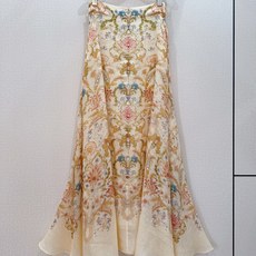 🆕ZIMMERM*A*N*N 新品上新啦🆕❤️…… 选用丝麻混纺面料制成,采用固定式高腰设计和长裙剪裁,后中隐形拉链设计 🆕ZIMMERM*A*N*N 新品上新啦🆕❤️…… 选用丝麻混纺面料制成,采用固定式高腰设计和长裙剪裁,后中隐形拉链设计