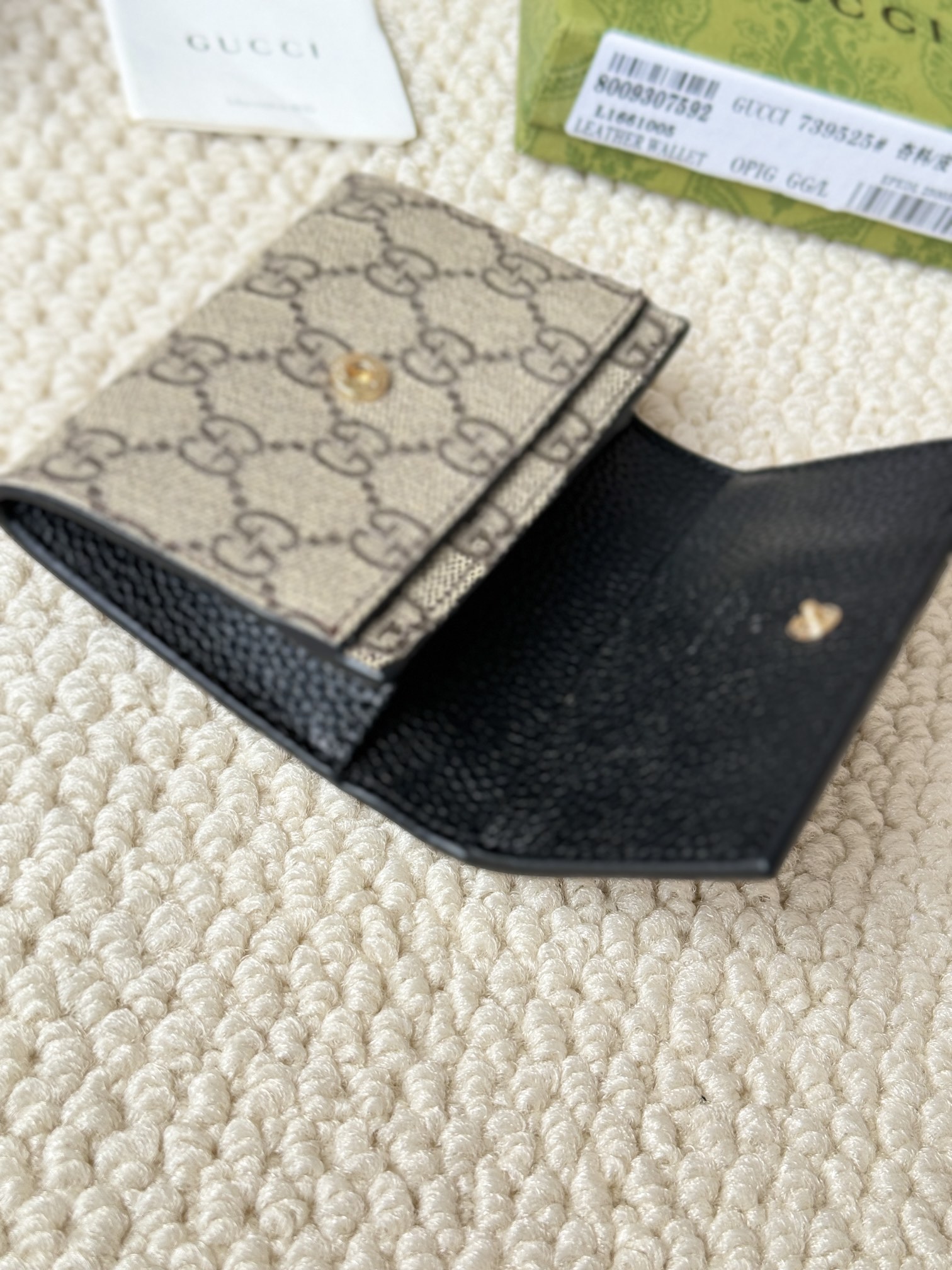 Gucci Mini Bifold Coin Purse and Card Case - Comprehensive 5
