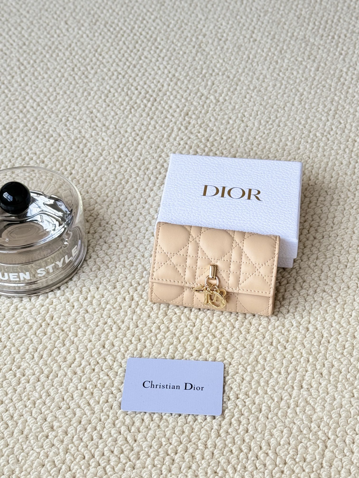 Dior Falso
 Monederos Rosa Piel de oveja