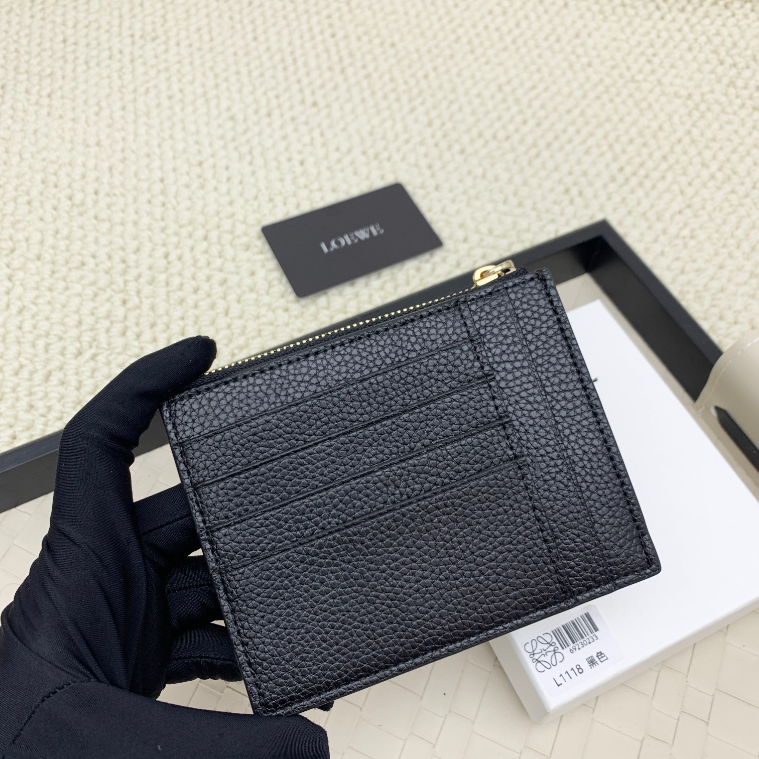 Loewe罗意威新款卡包回货 3
