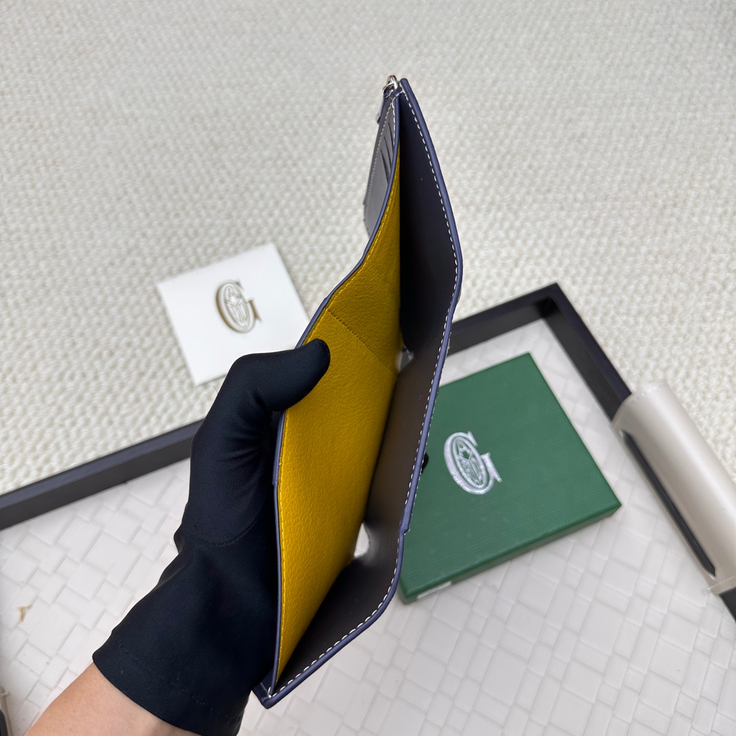 Goyard Classic Tri-Fold Wallet & Card Holder - Comprehensive 5
