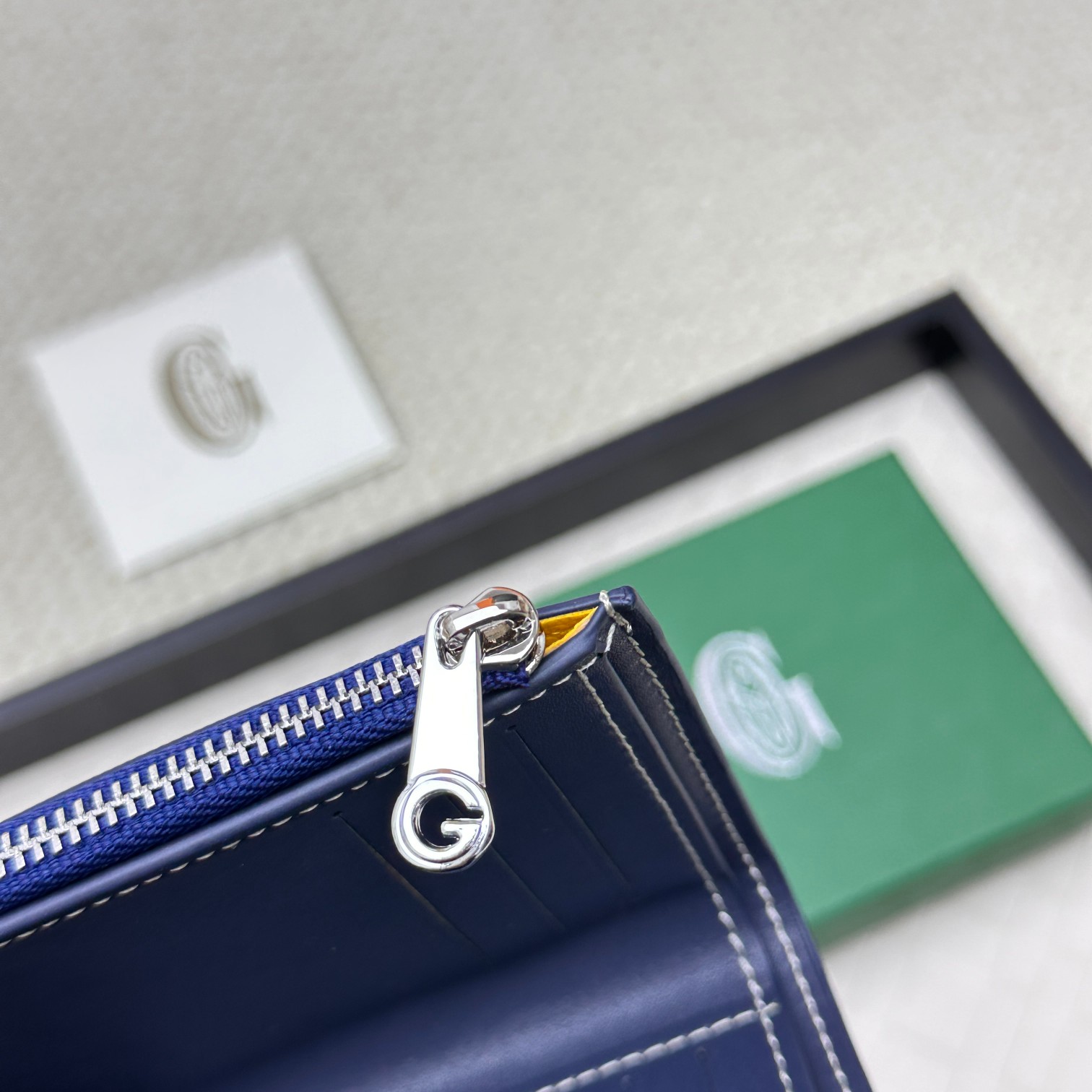 Goyard Classic Tri-Fold Wallet & Card Holder - Comprehensive 6
