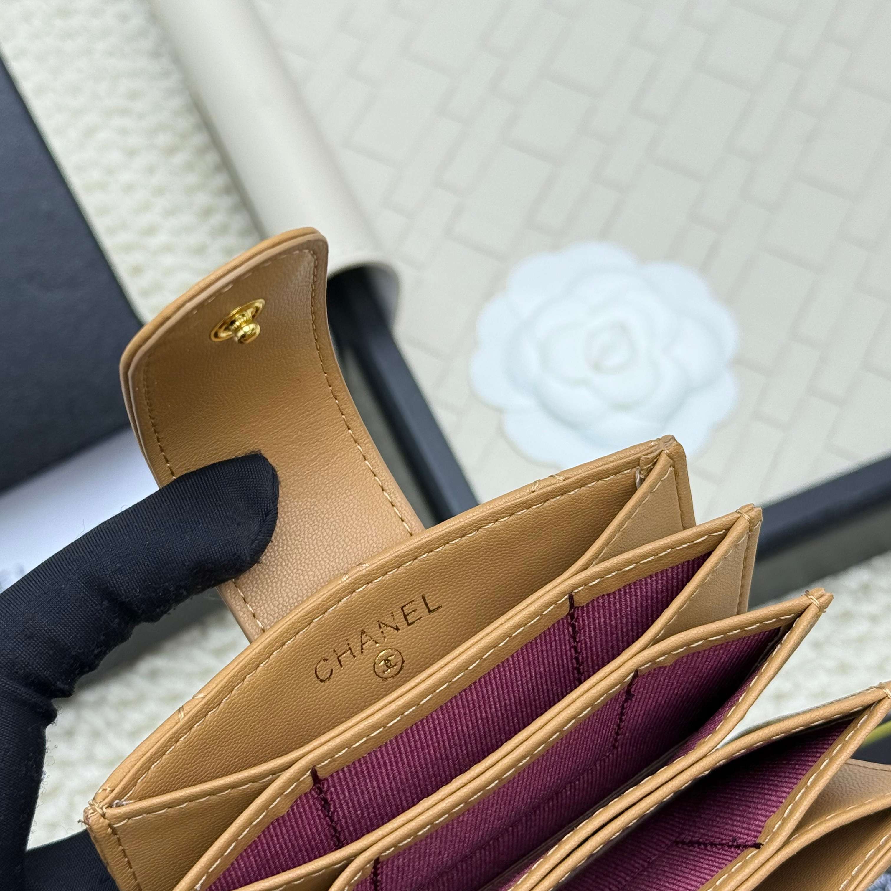 Elegant Chanel Lambskin Leather Card Holder with Accordion Design 7 a1750826478394 7218