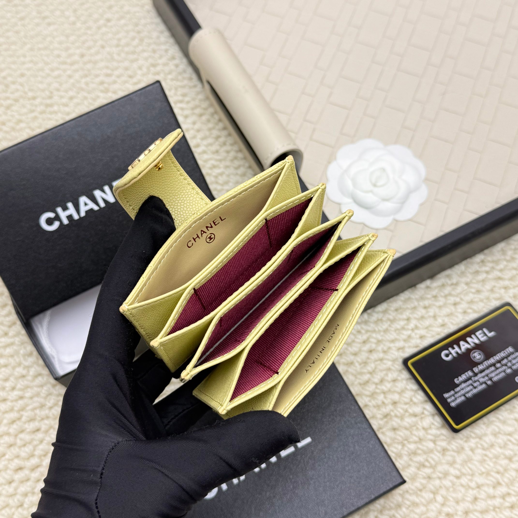 Chanel Caviar Lambskin Accordion Card Holder - Stylish & Functional 6 a1750826856173 8157