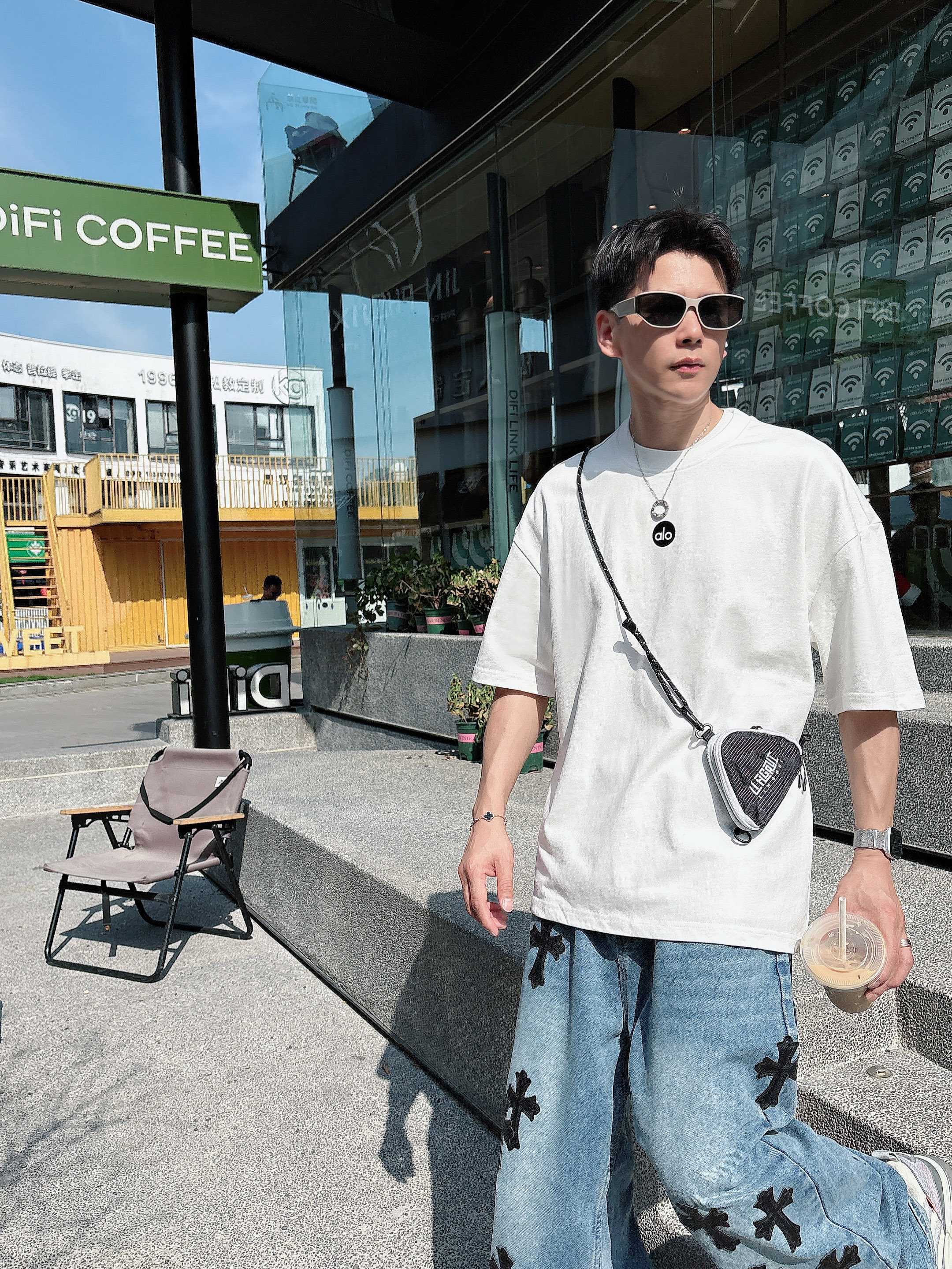 Alo  T恤服装,男,女 4