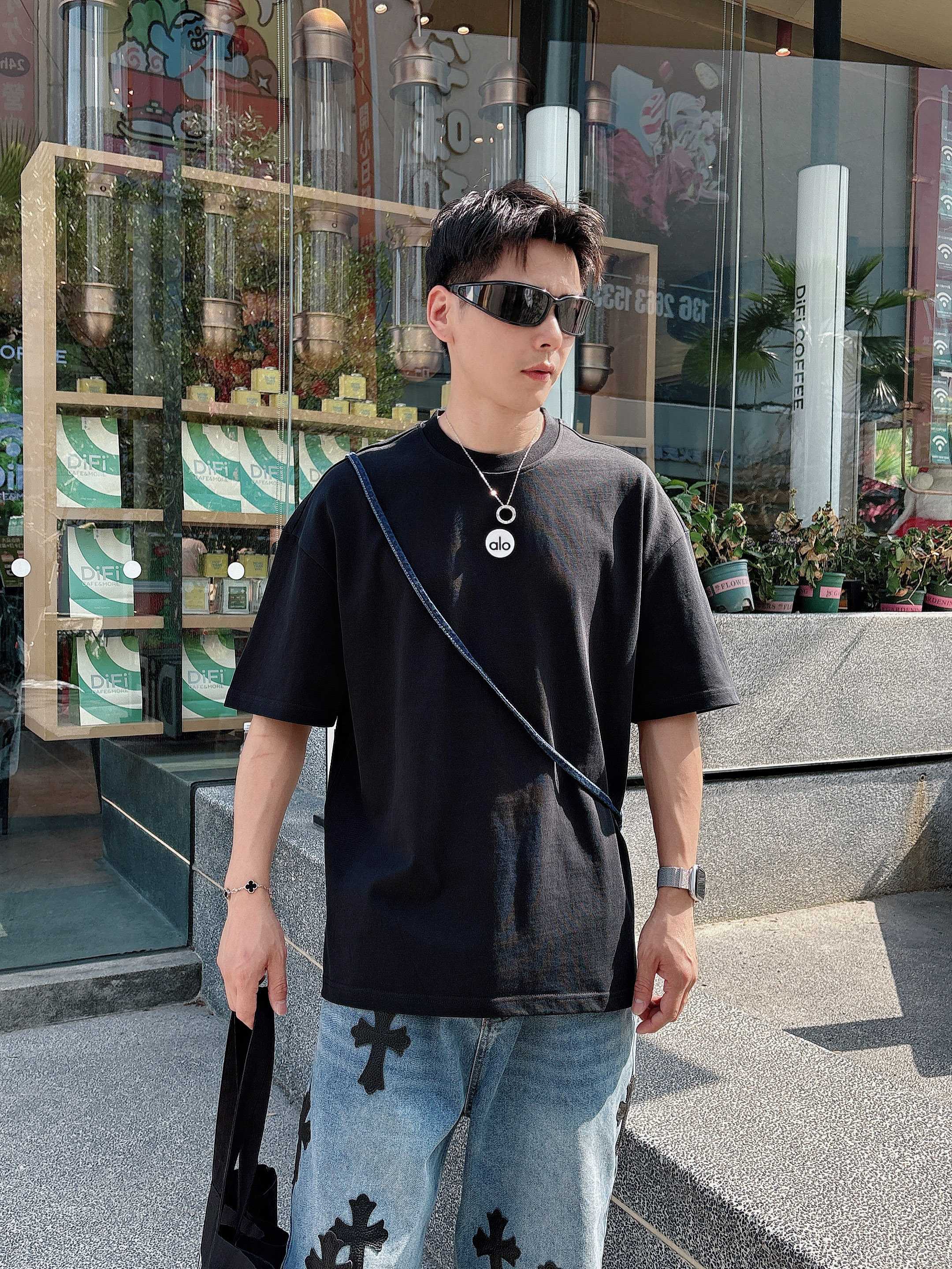 Alo  T恤服装,男,女 5