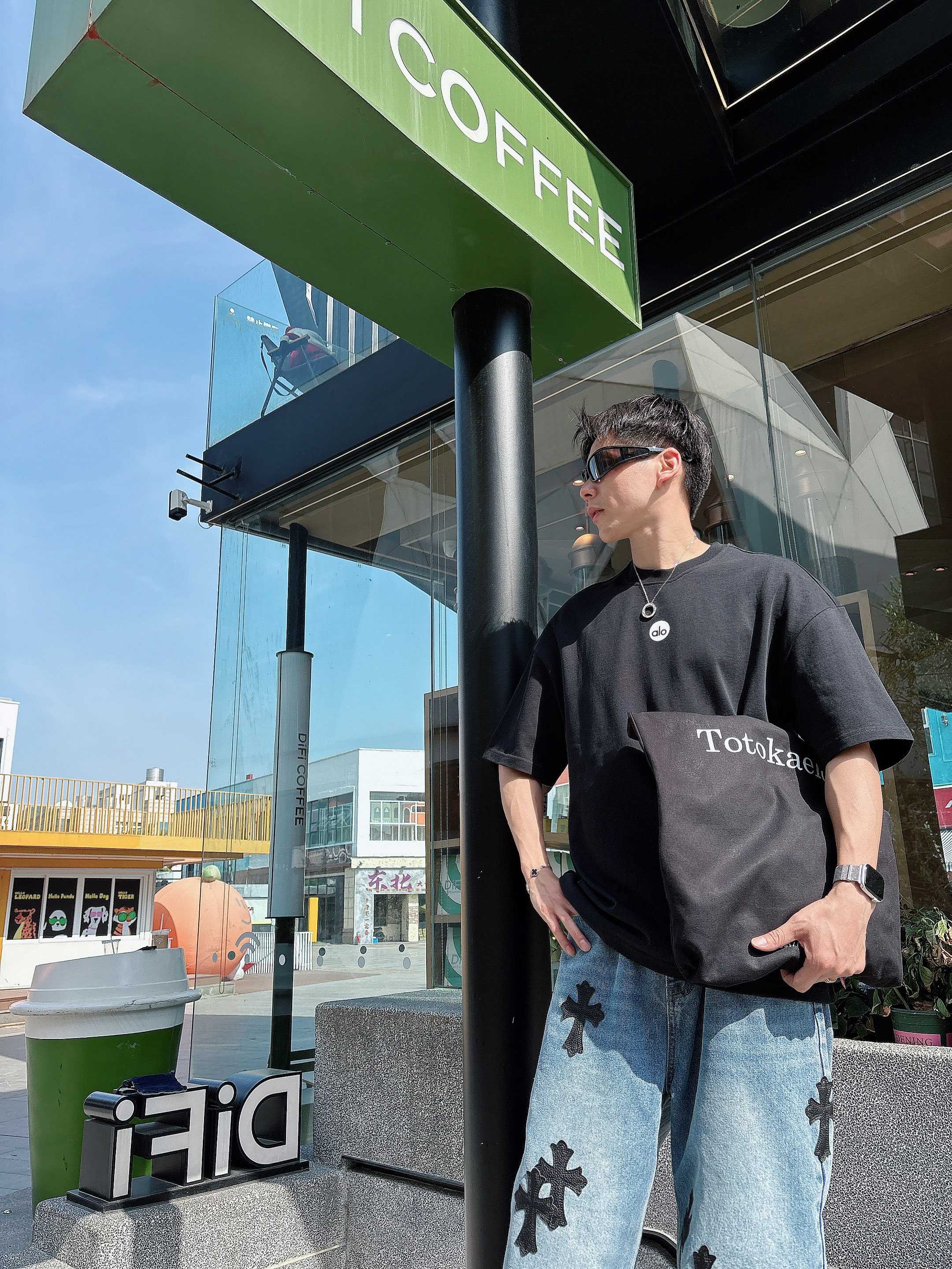 Alo  T恤服装,男,女 9