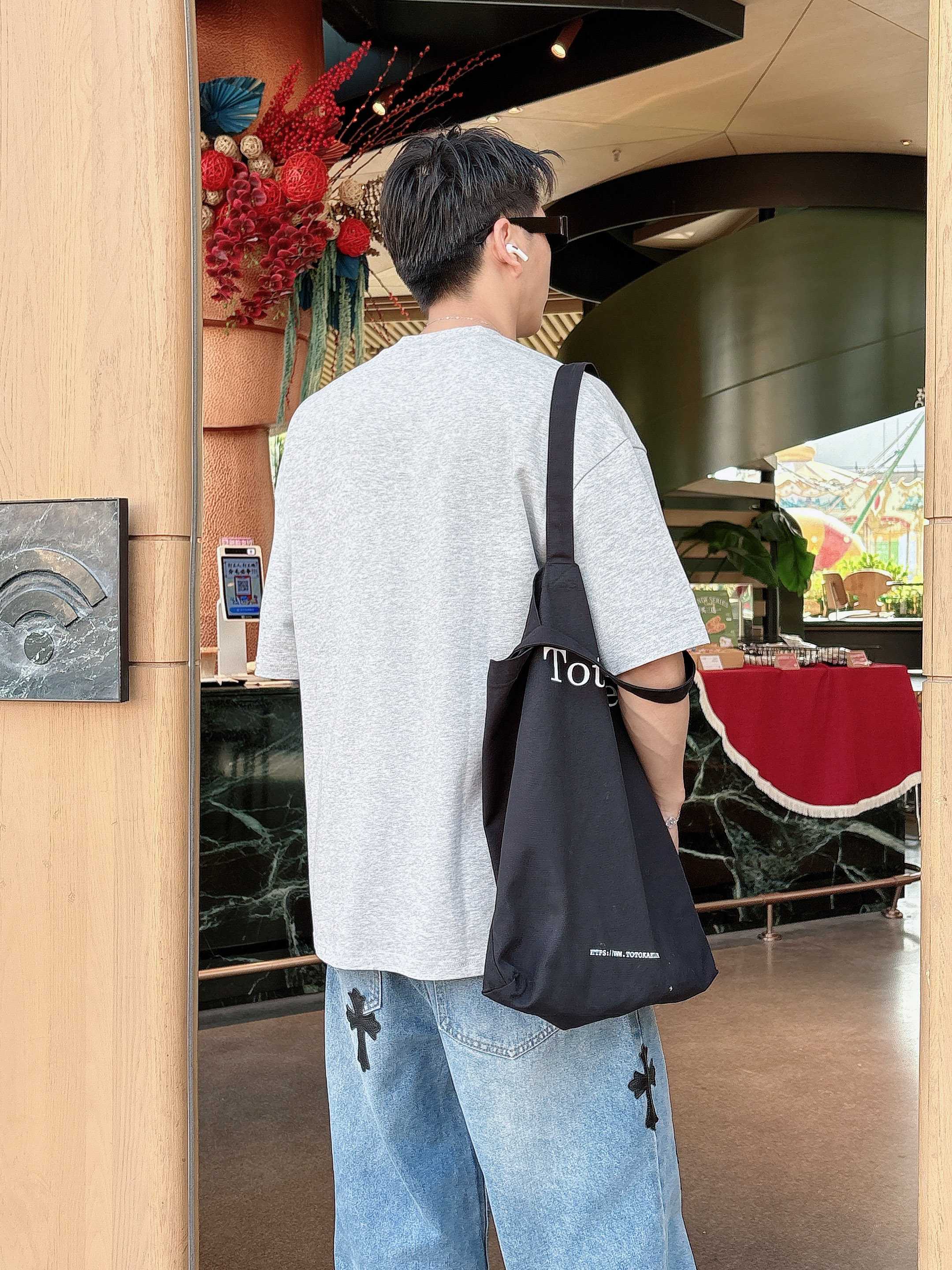 Petit Bateau x Miu Miu 联名 圆领短袖T恤服装,miumiu,男,女 2