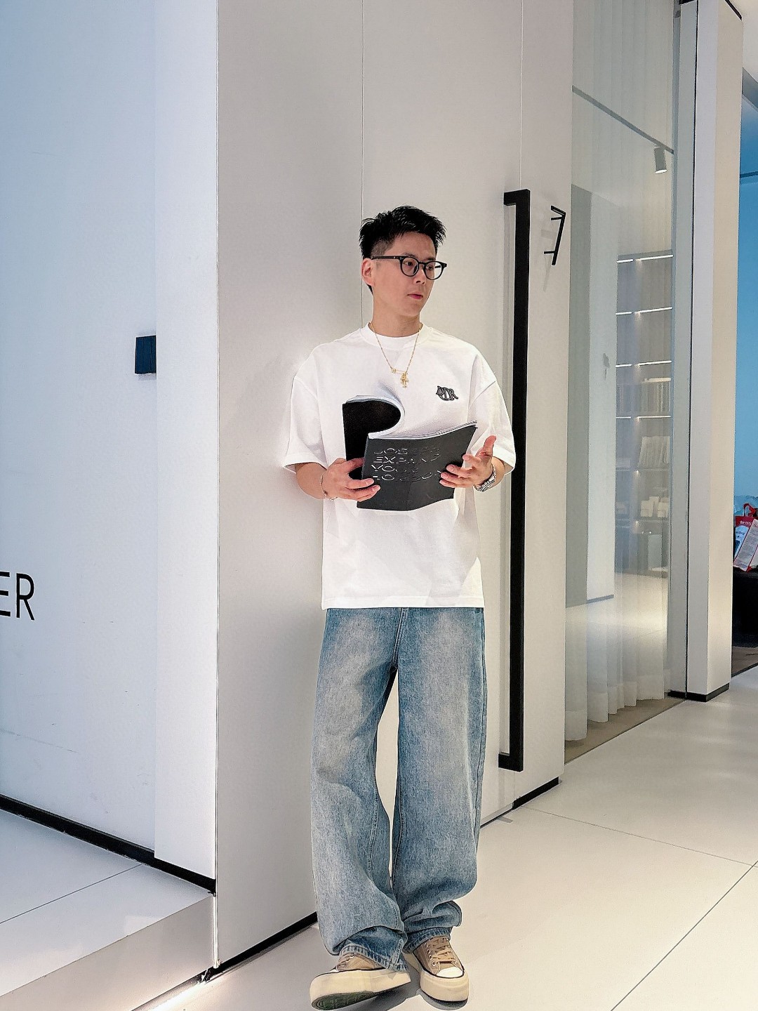 25SS dior新款圆领短袖T恤，选用330克双纱平织棉面料打造，...