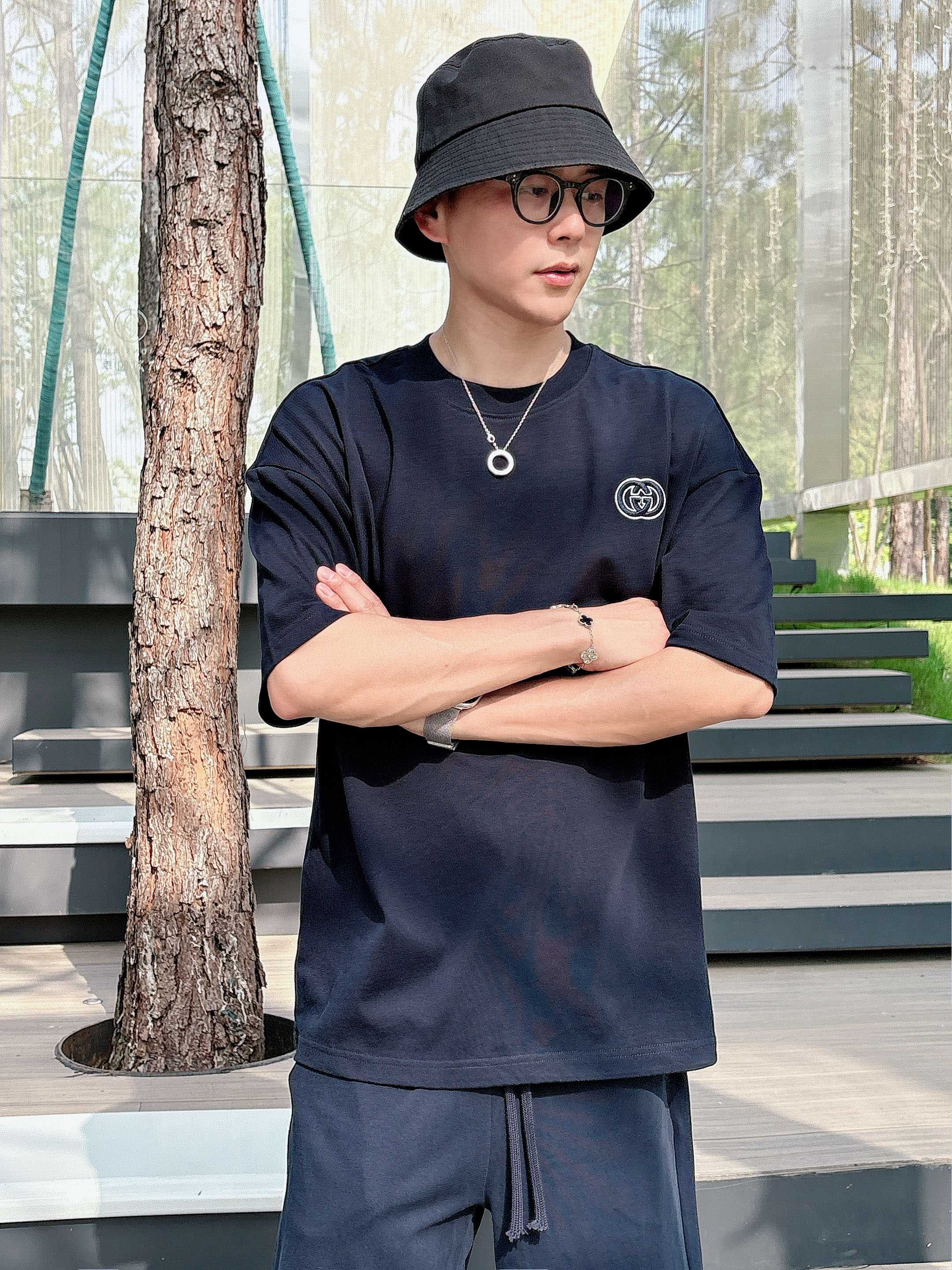 Gucci Heavy Cotton Short Sleeve T-Shirt & Shorts Set - Unisex Style 4 a1746886640398 2213